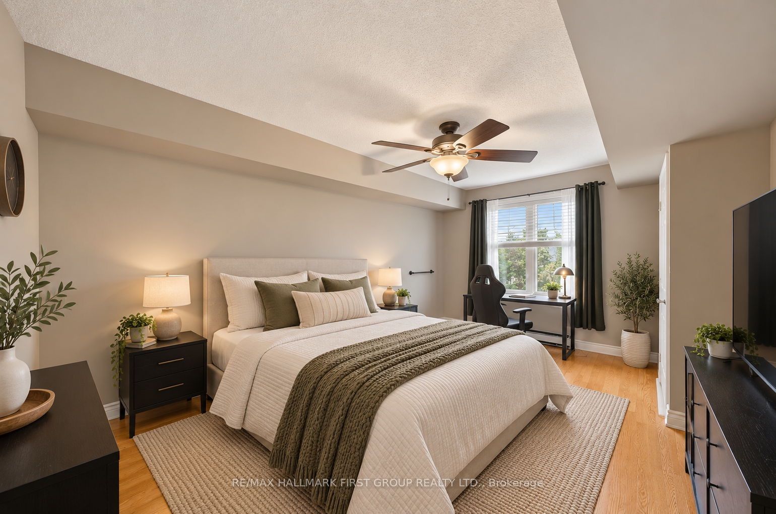 8 Petra Way 3 Property Photo 12