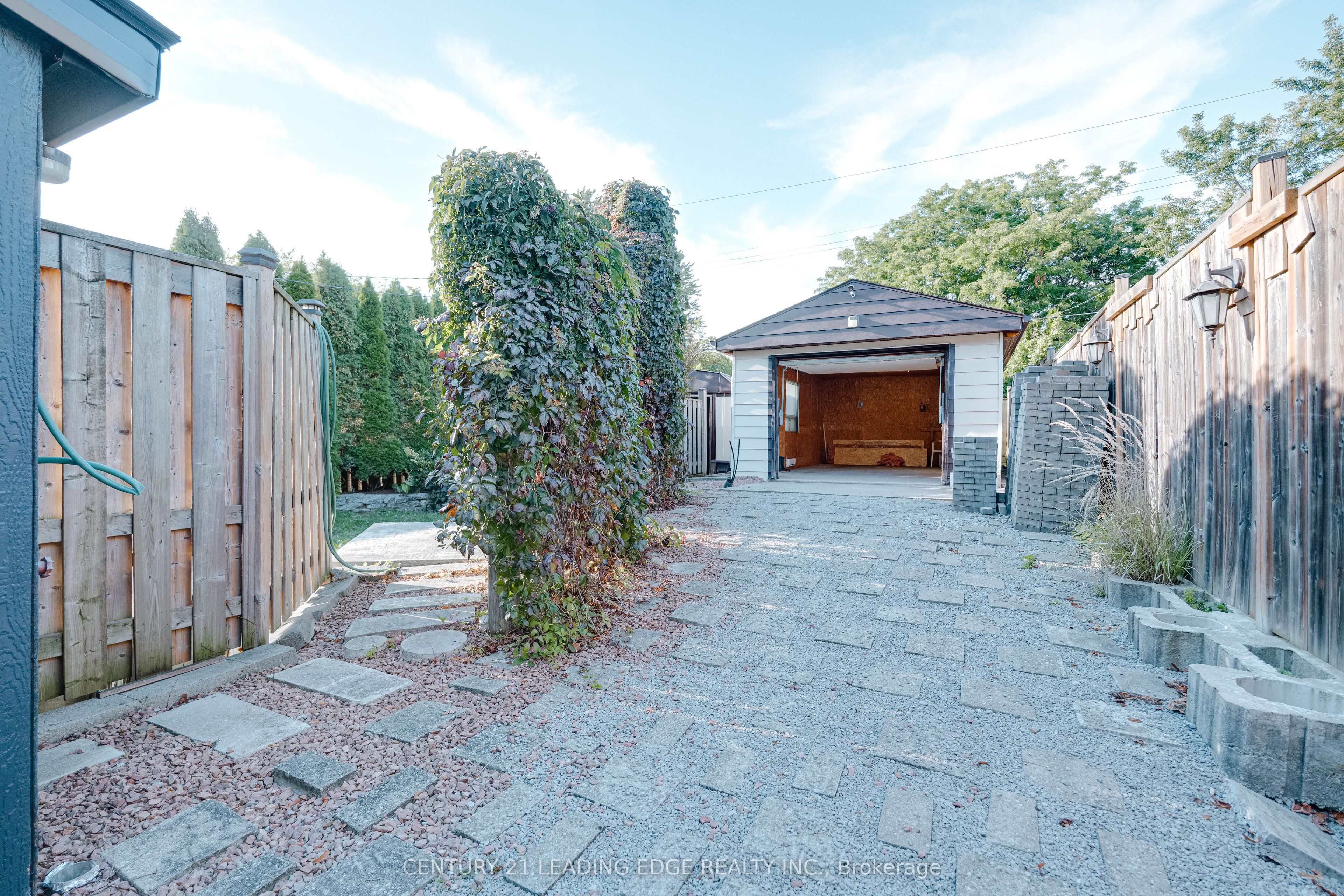 14 George Street Property Photo 35