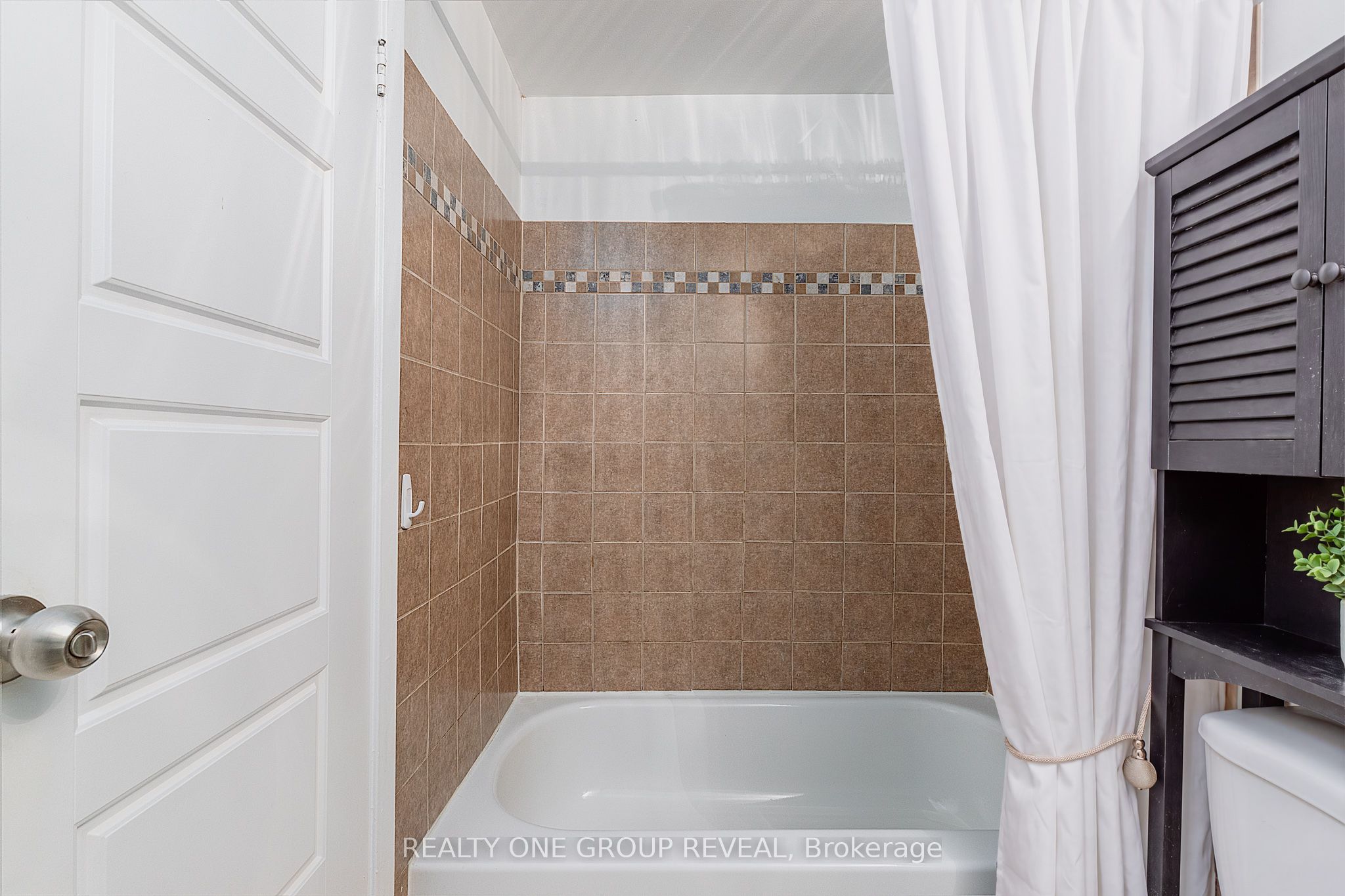 222 Pearson Street 15 Property Photo 21
