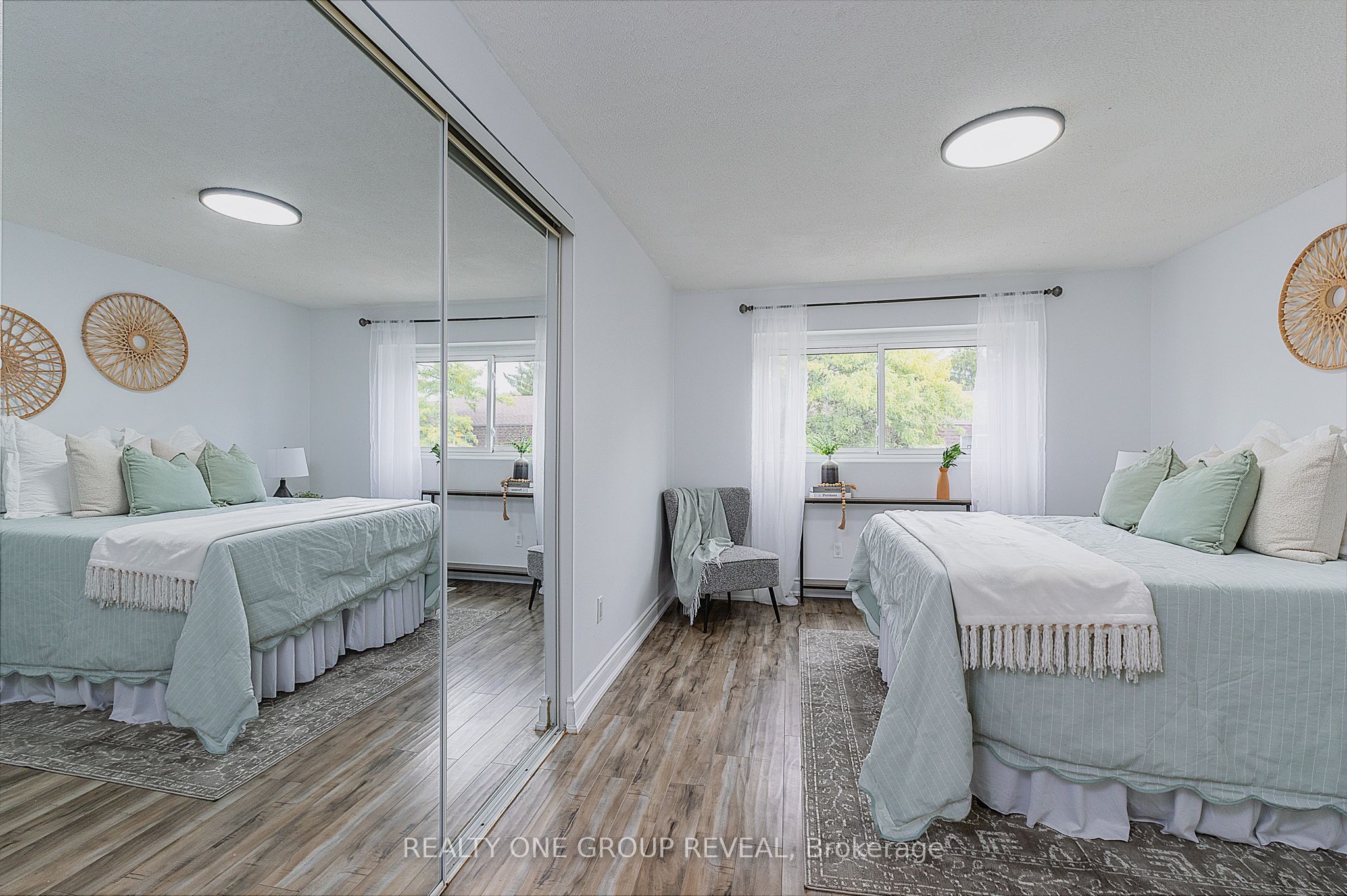 222 Pearson Street 15 Property Photo 22