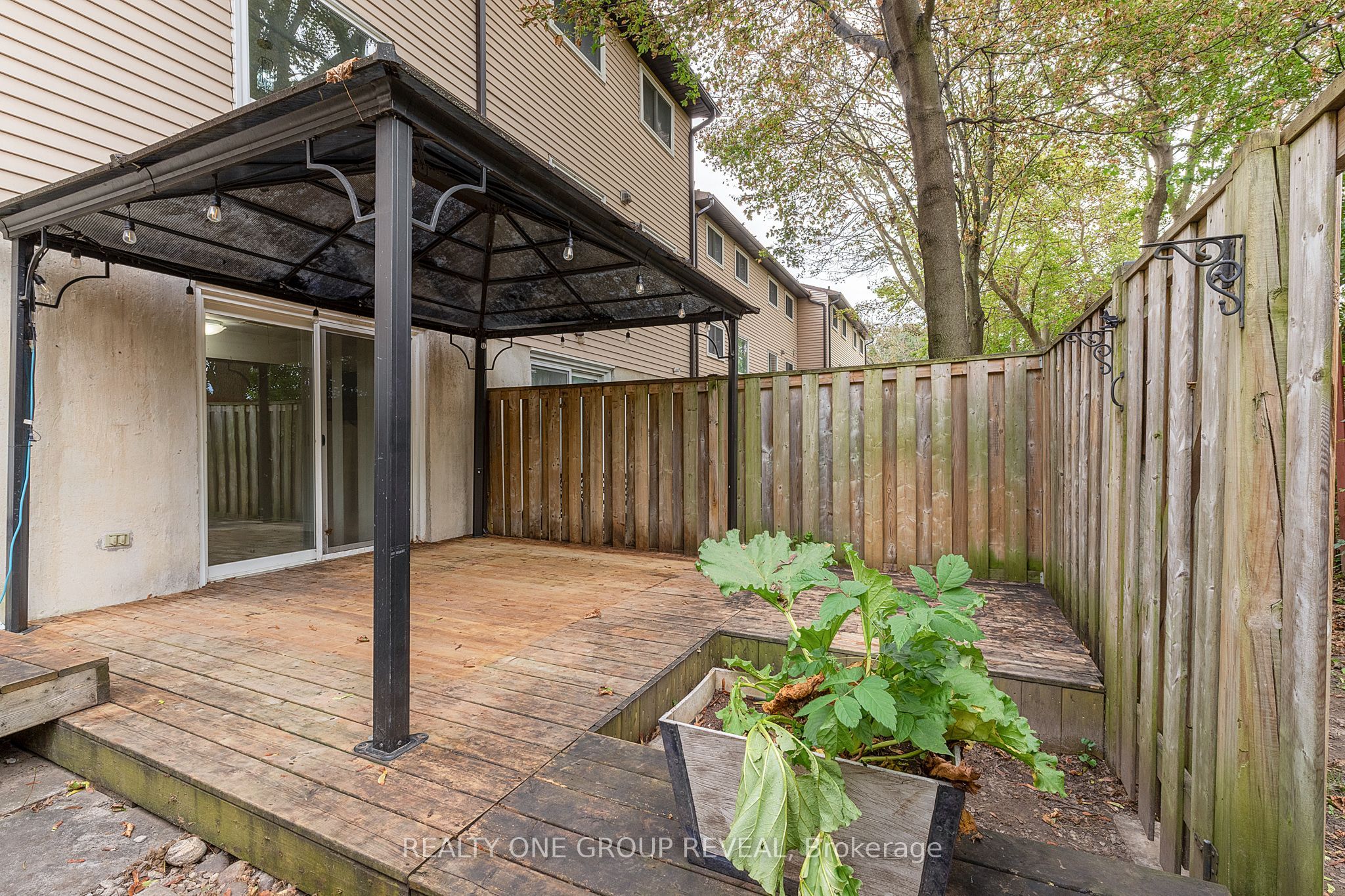 222 Pearson Street 15 Property Photo 28
