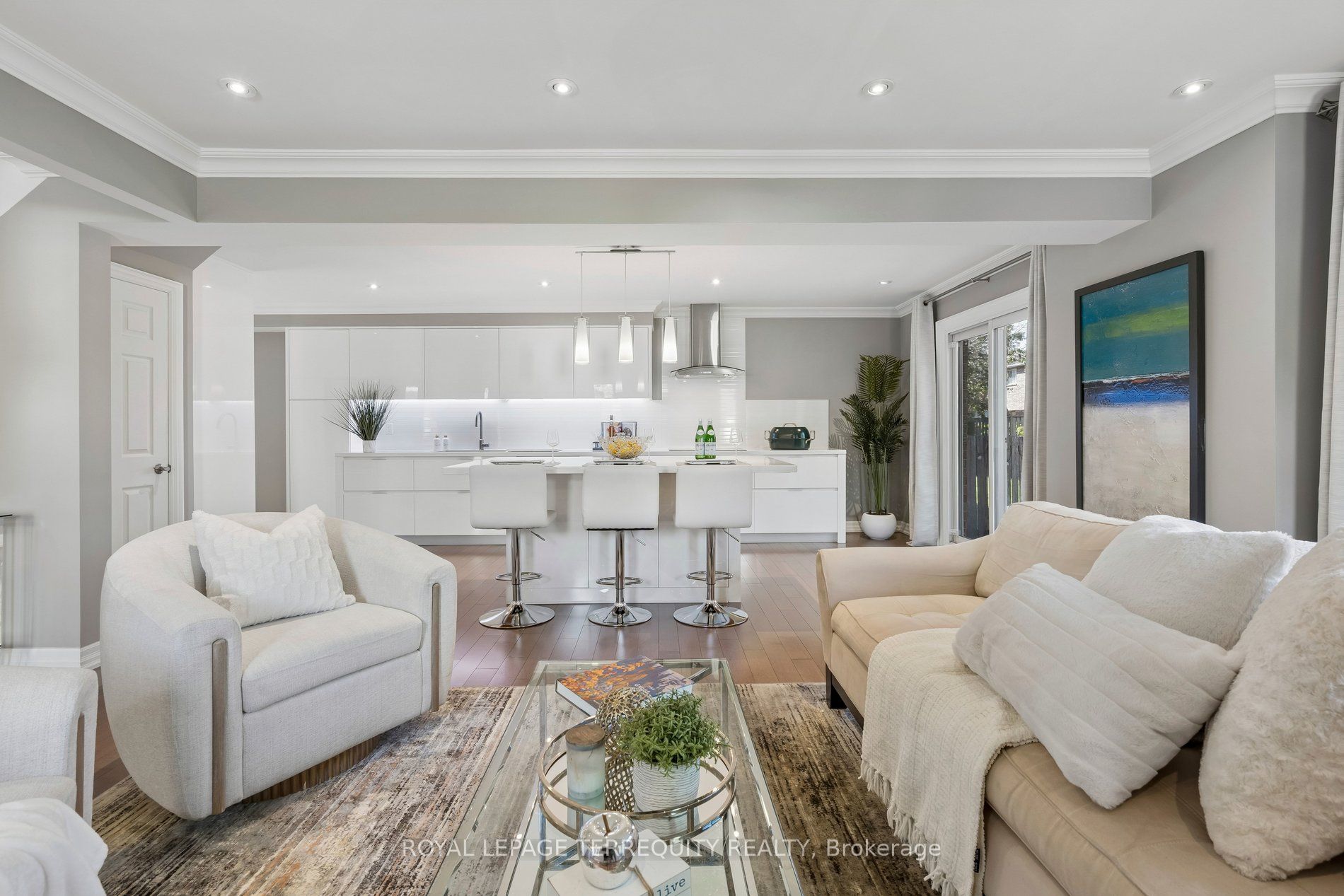 10 Scarboro Avenue Property Photo 1