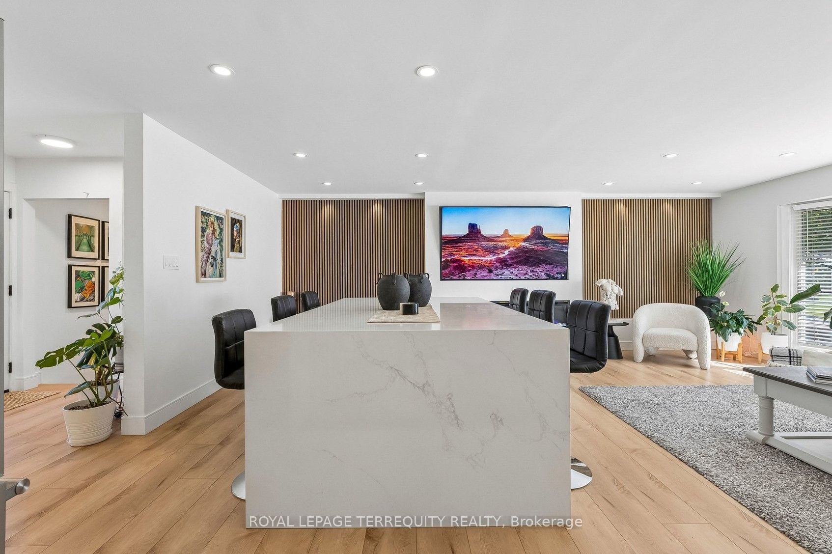 2 Richbourne Court Property Photo 1