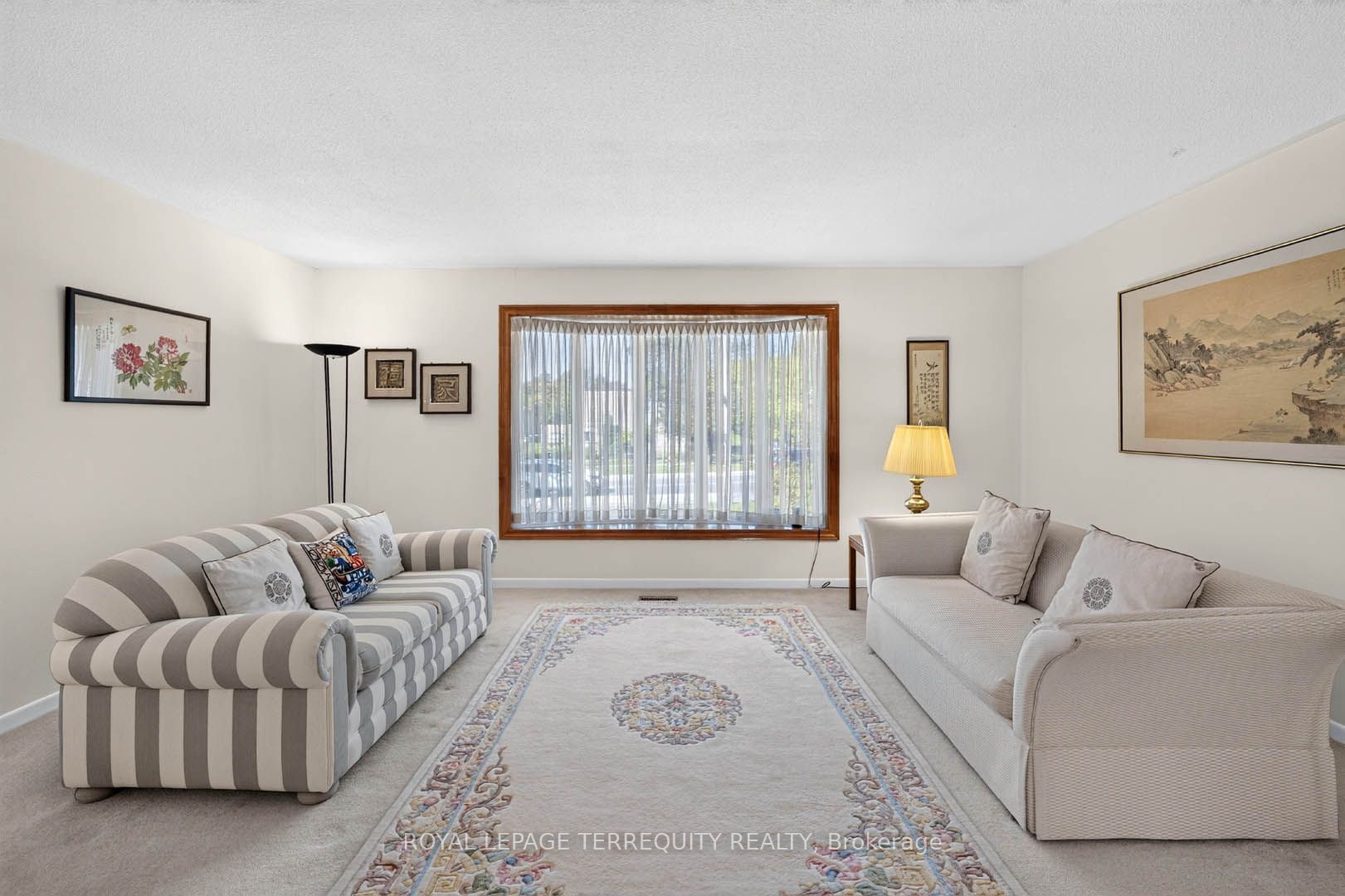 851 Huntingwood Drive Property Photo 7