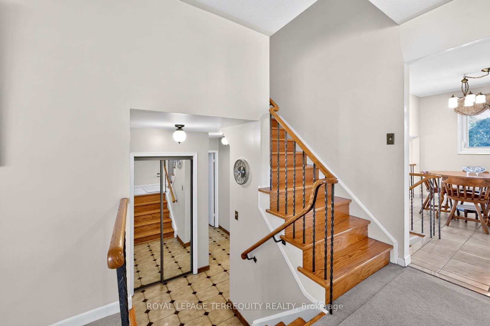 851 Huntingwood Drive Property Photo 19