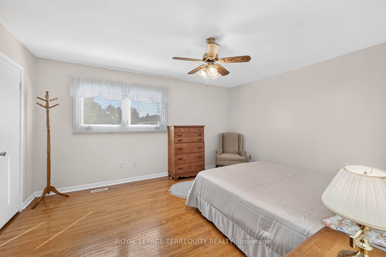 851 Huntingwood Drive Property Photo 20