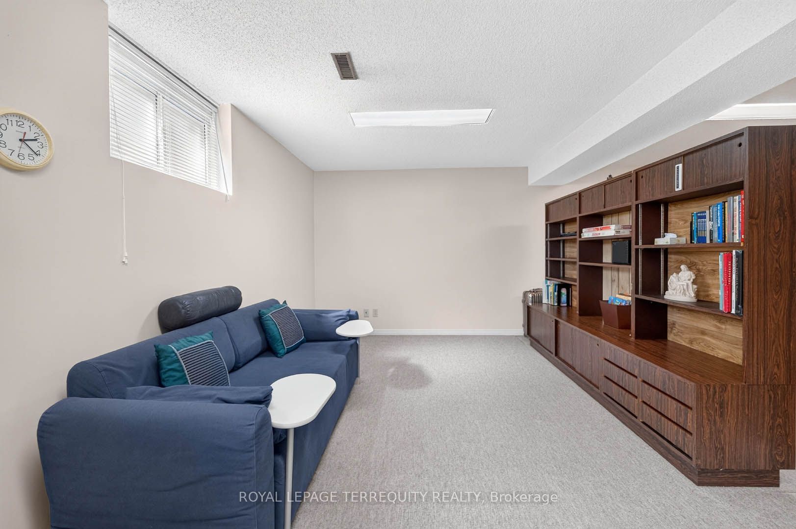 851 Huntingwood Drive Property Photo 31