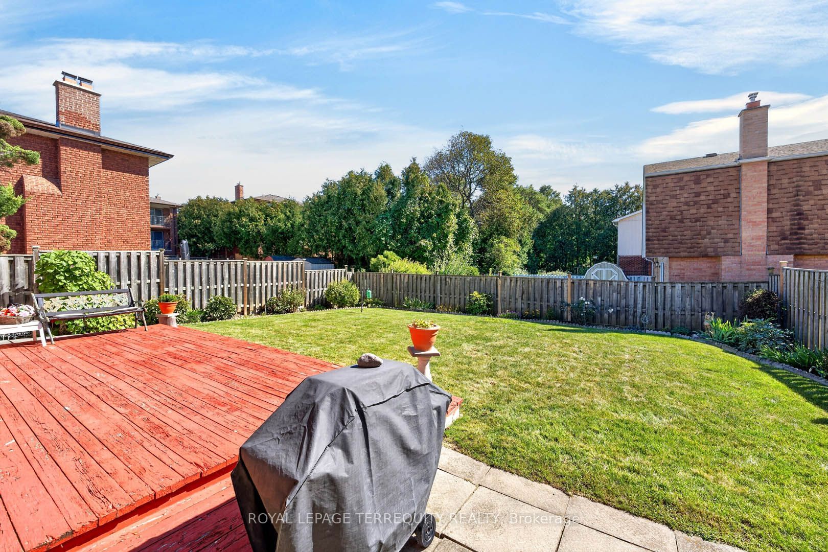 851 Huntingwood Drive Property Photo 38
