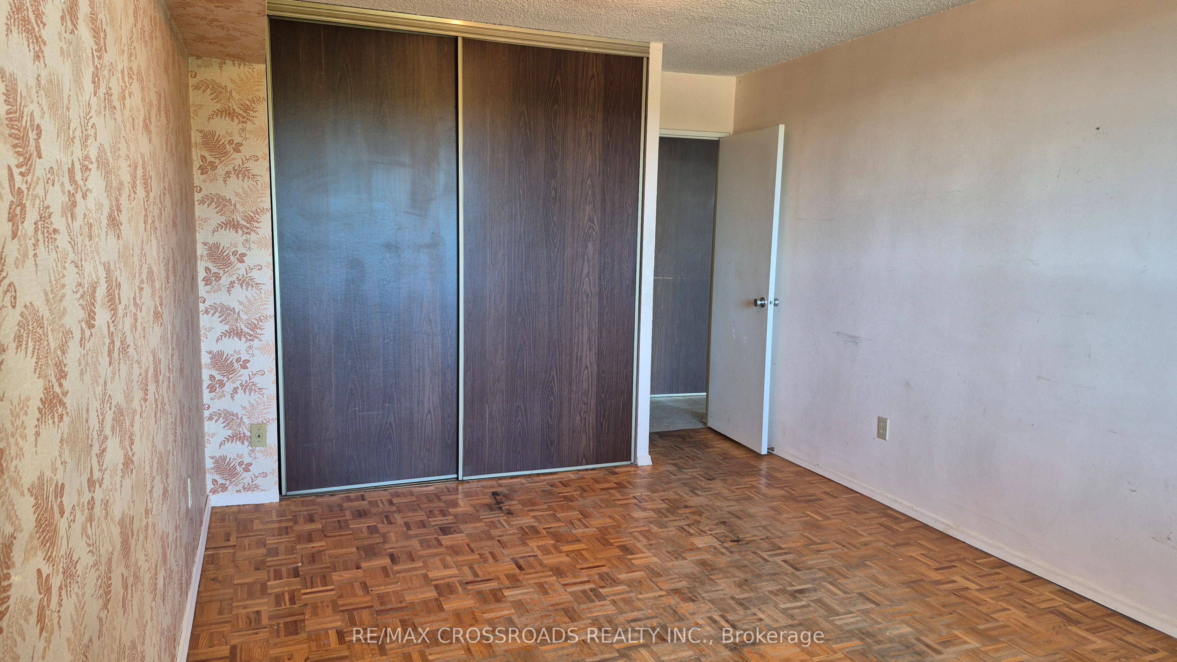 92 Church Street S 406 Property Photo 11