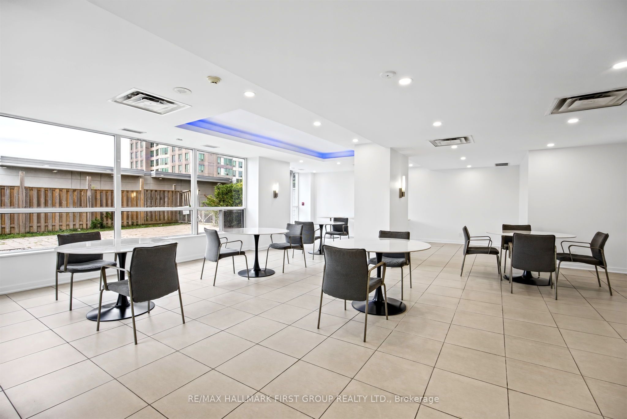 36 Lee Centre Drive 1002 Property Photo 25