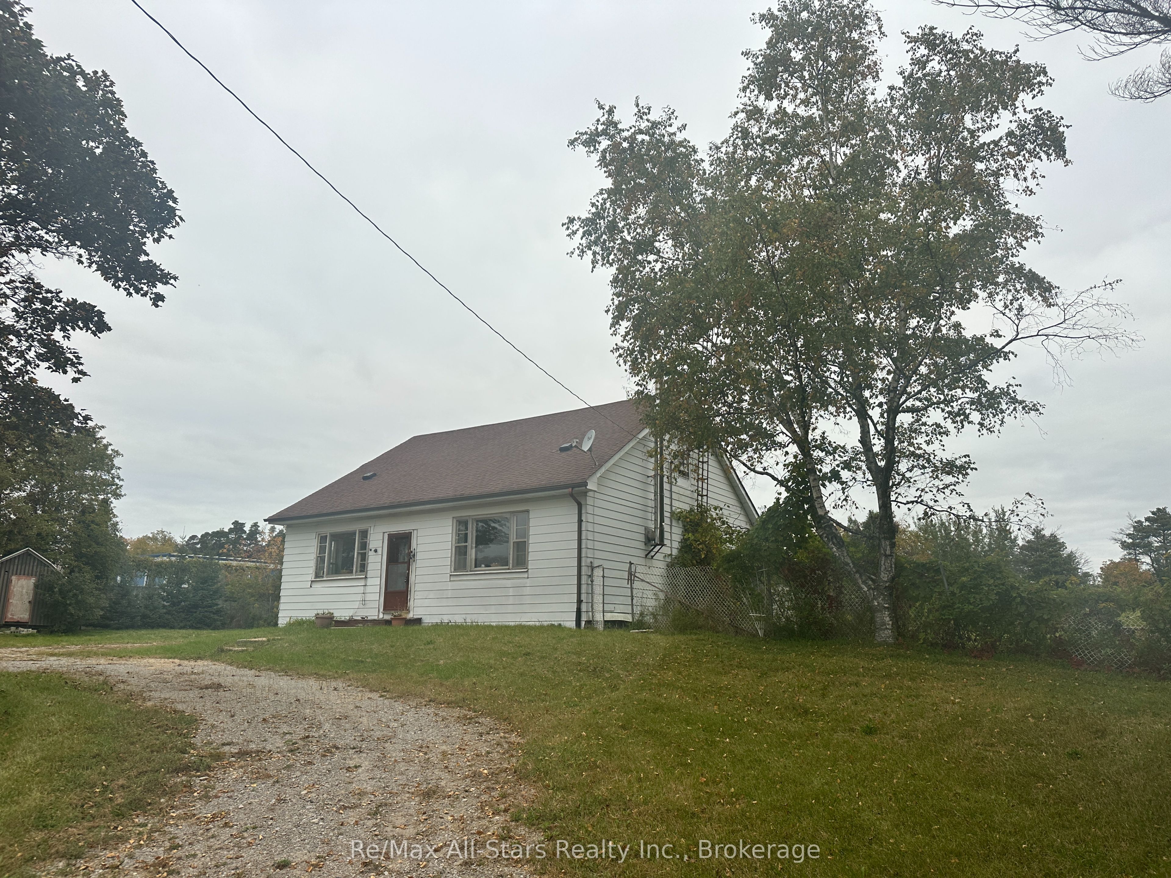381 Regional Rd 21 Road Property Photo 1