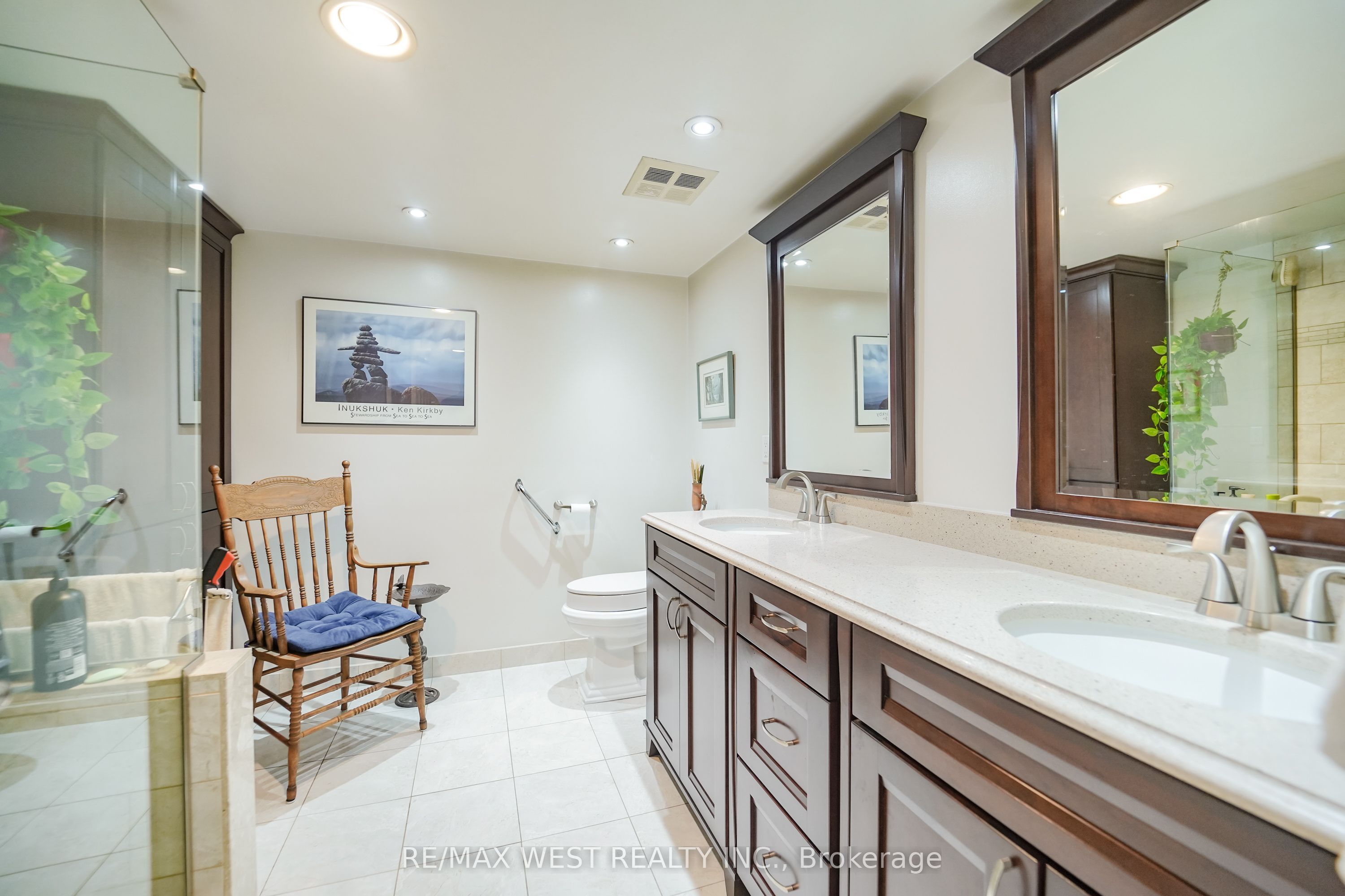 700 Wilson Road N 305 Property Photo 10
