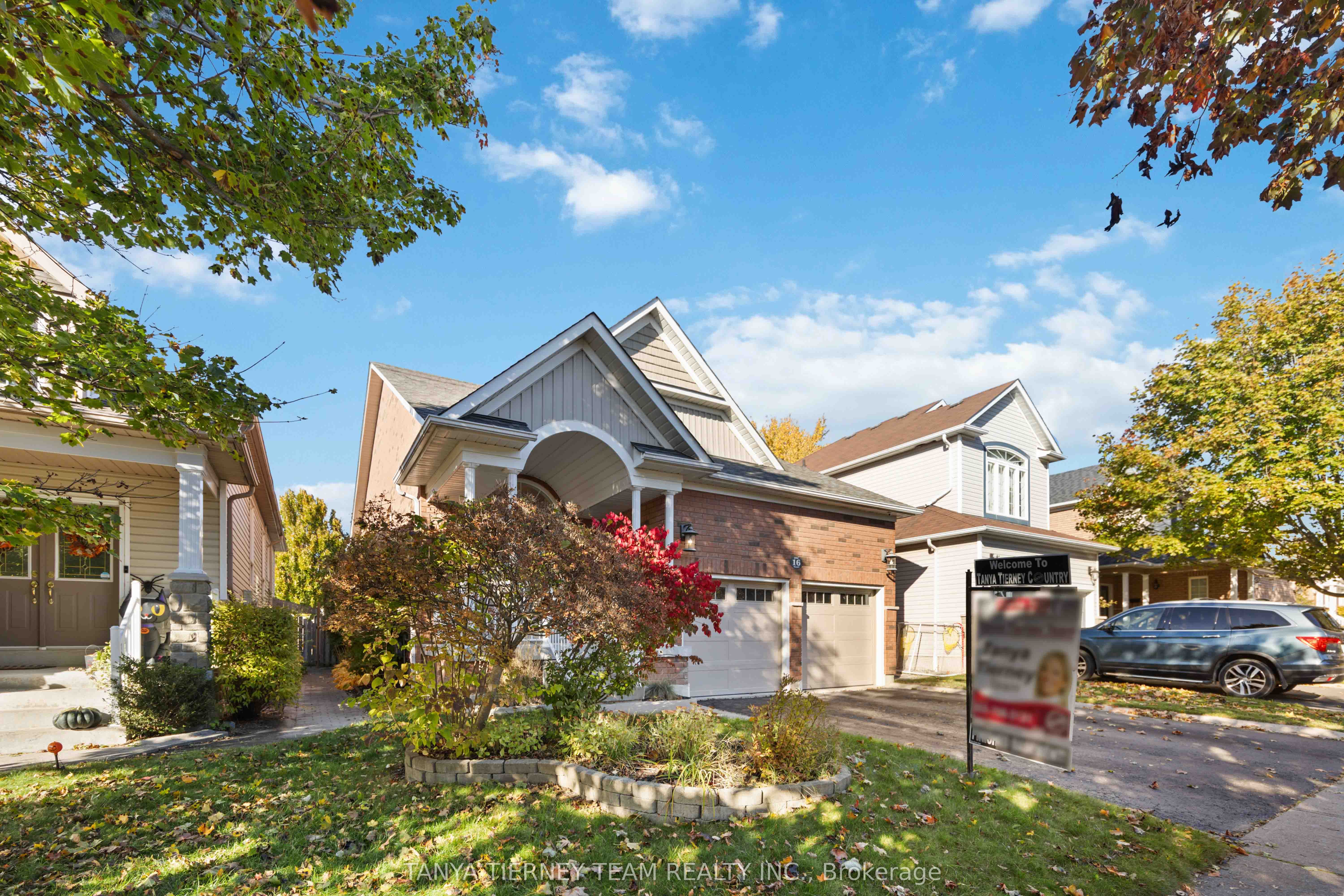 16 Cody Avenue Property Photo 3