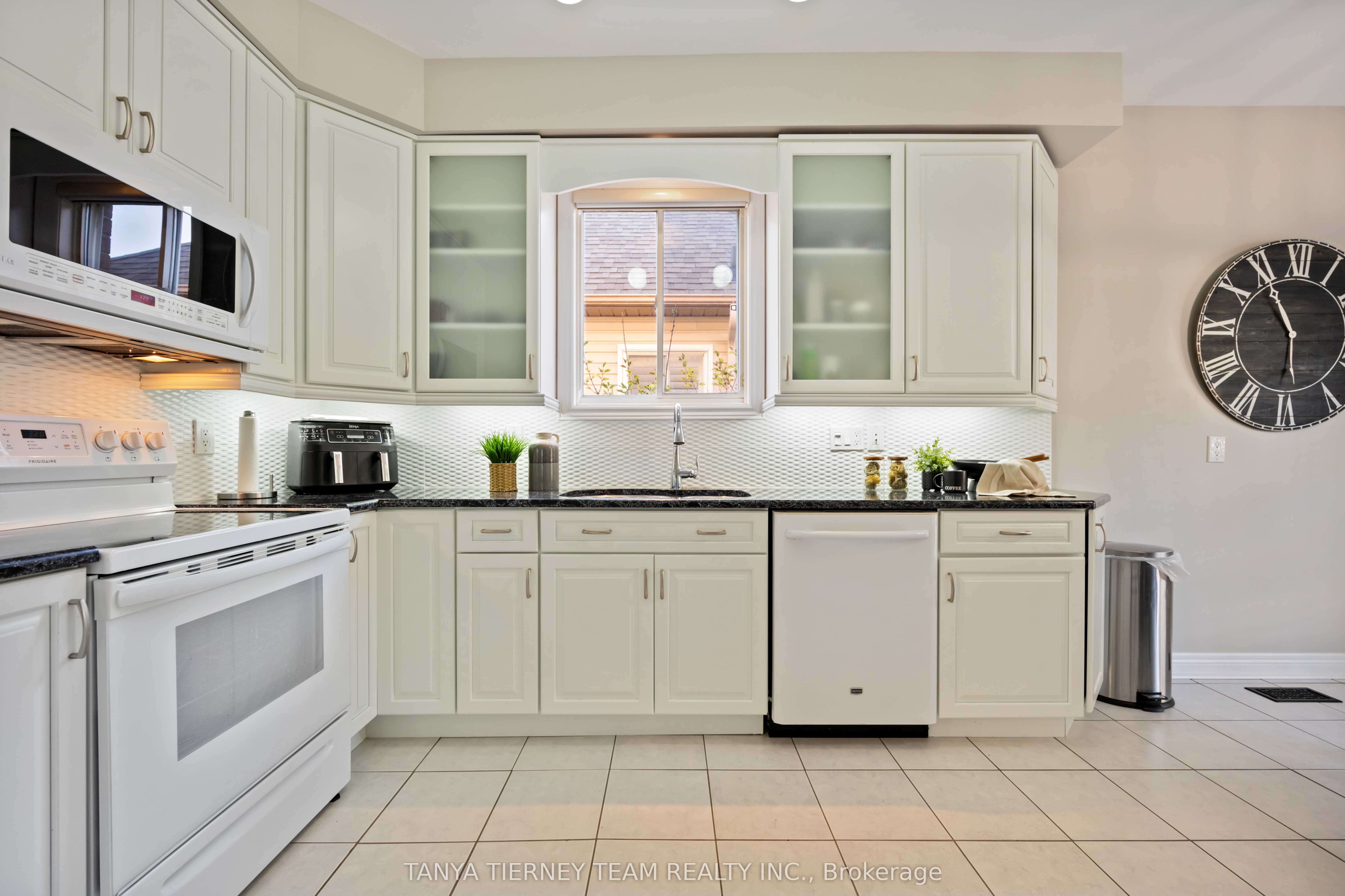 16 Cody Avenue Property Photo 16