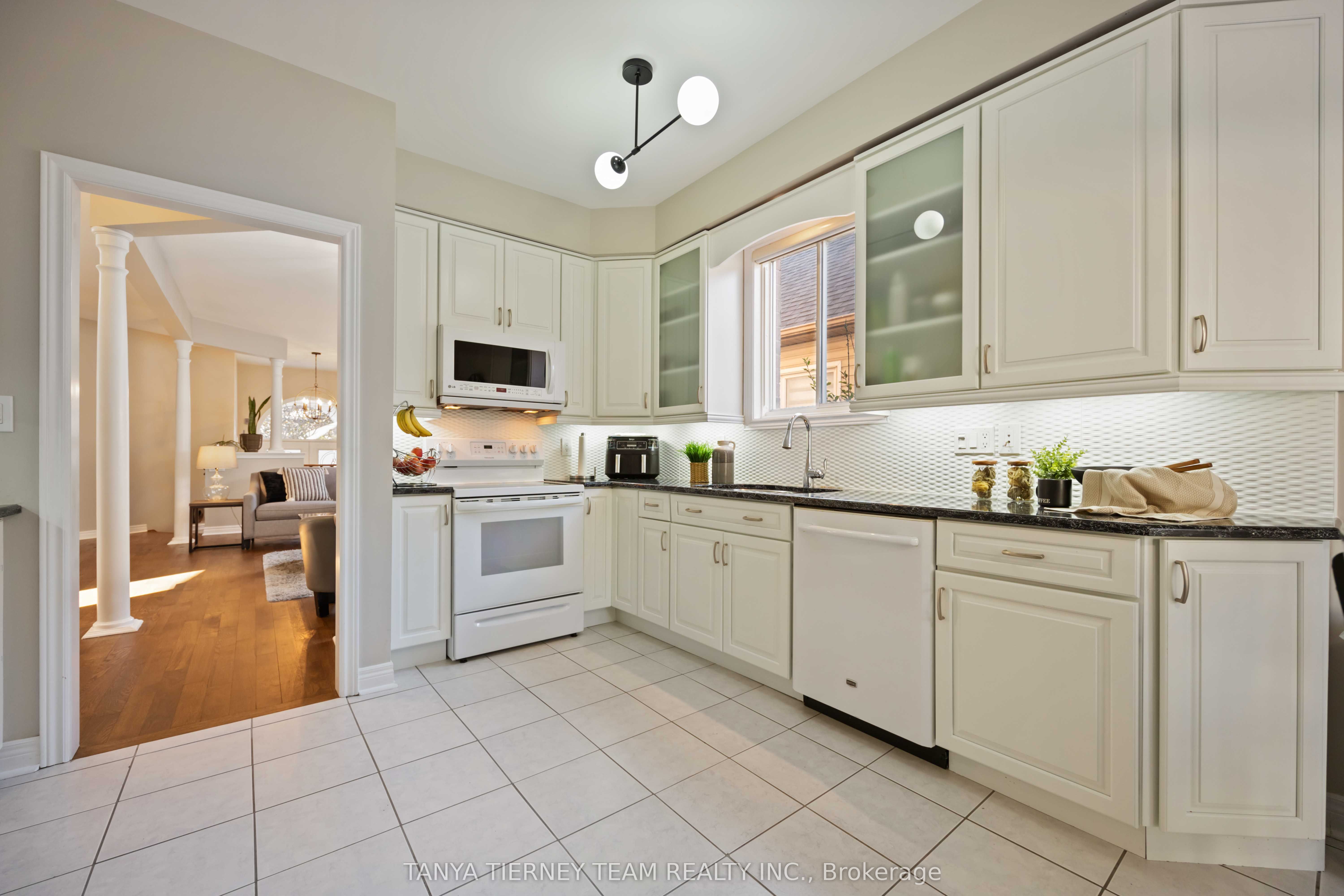 16 Cody Avenue Property Photo 19