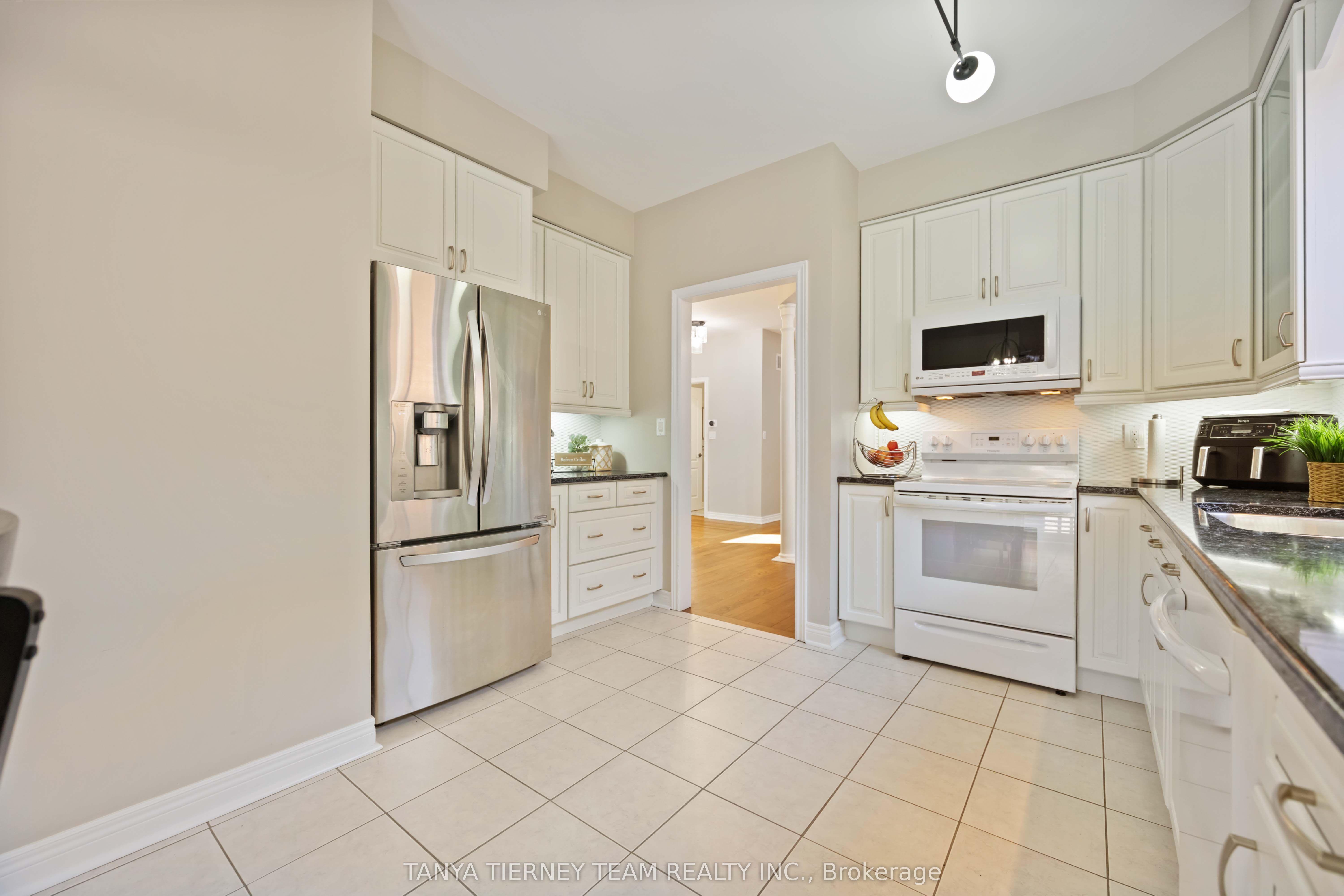 16 Cody Avenue Property Photo 20
