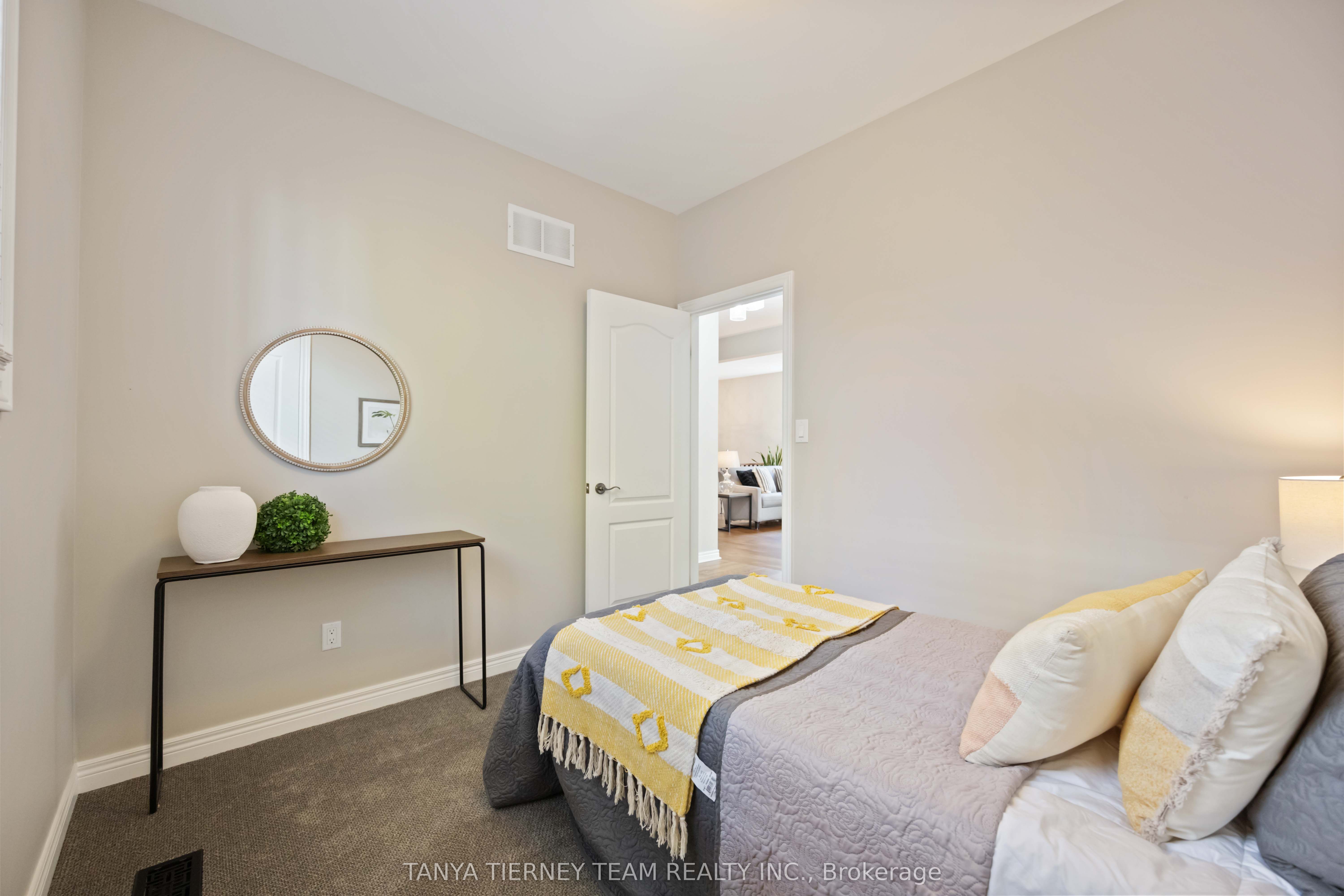16 Cody Avenue Property Photo 29