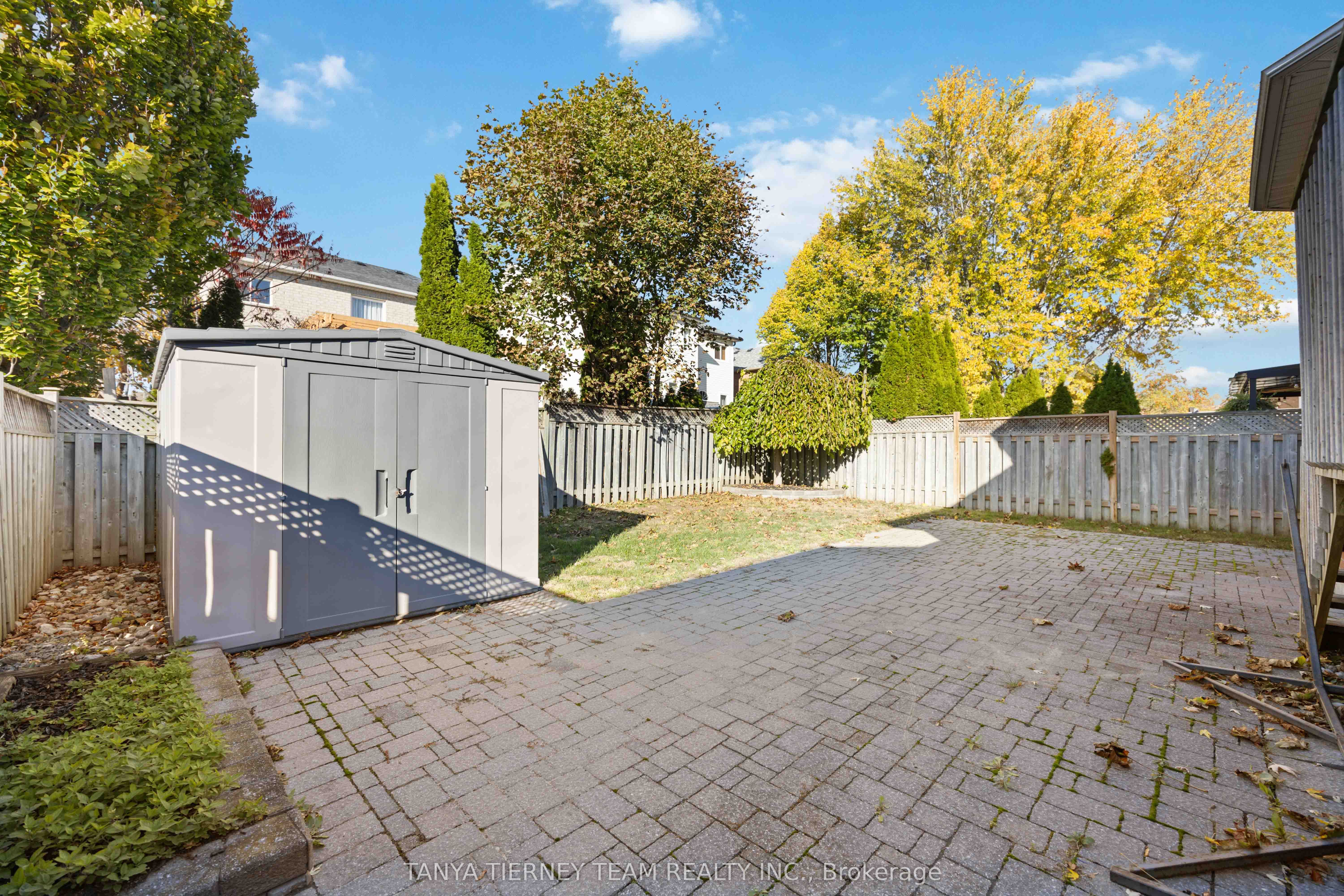 16 Cody Avenue Property Photo 41