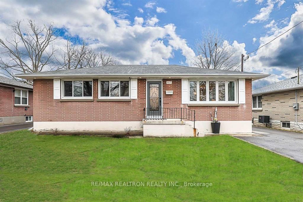917 Henry Street Property Photo 1