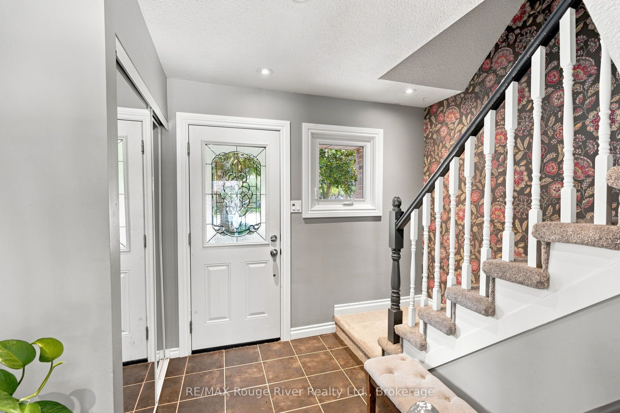 49 Fisher Crescent Property Photo 2