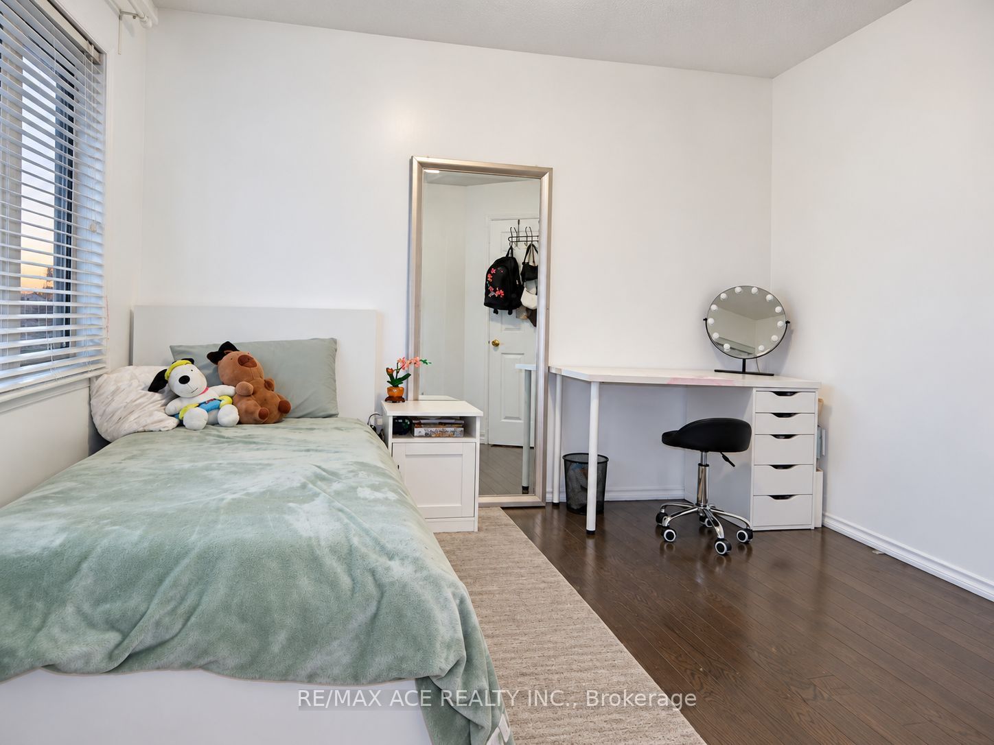 932 Audley Road N Property Photo 13