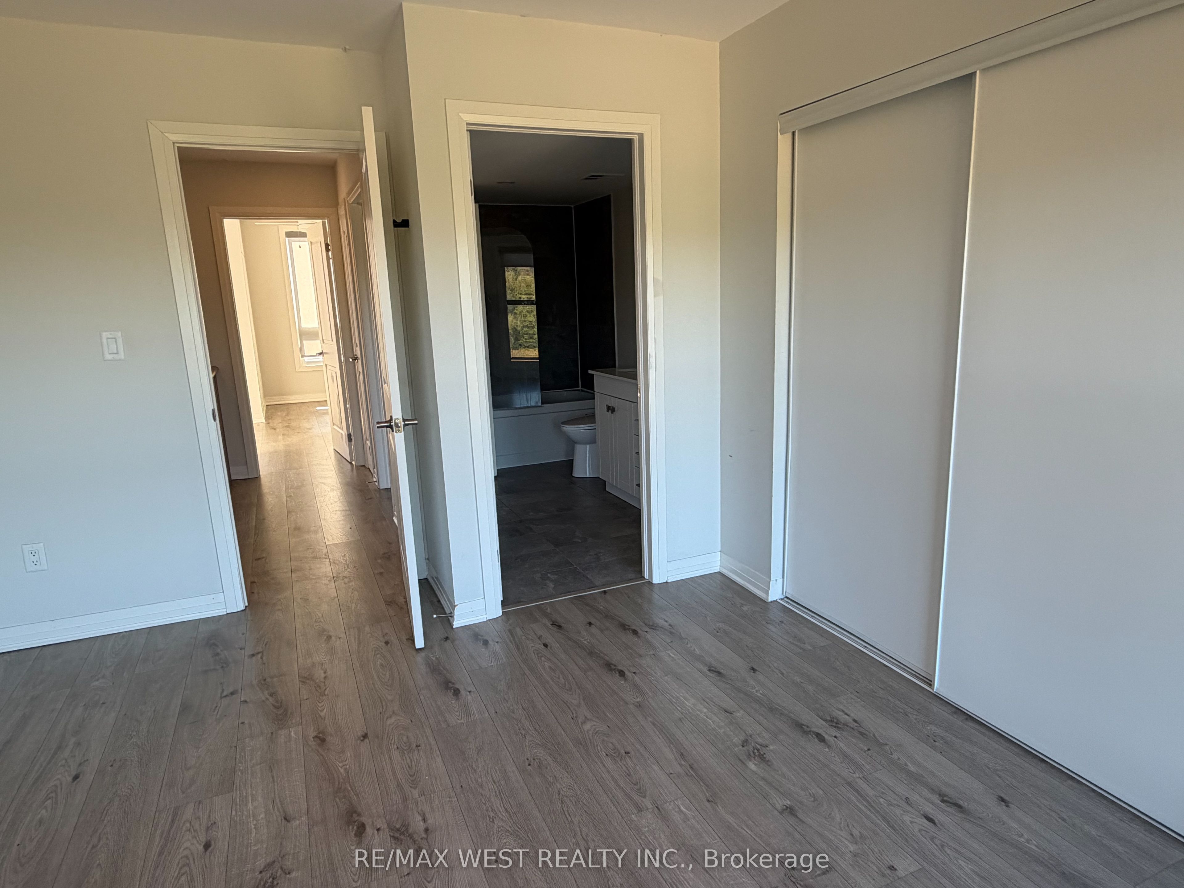 1706 Pleasure Valley Path Property Photo 11