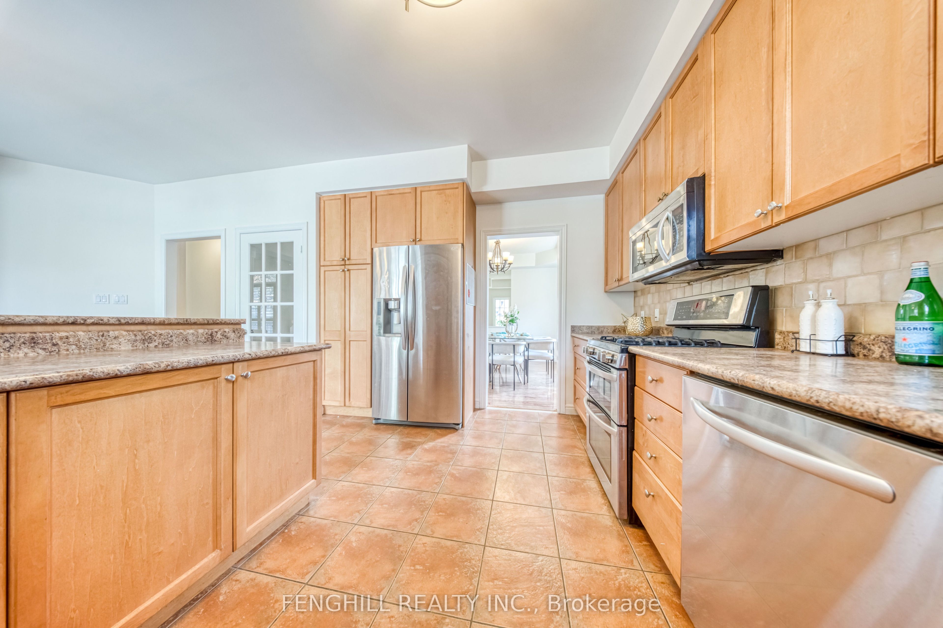 842 Greenleaf Circle Property Photo 15
