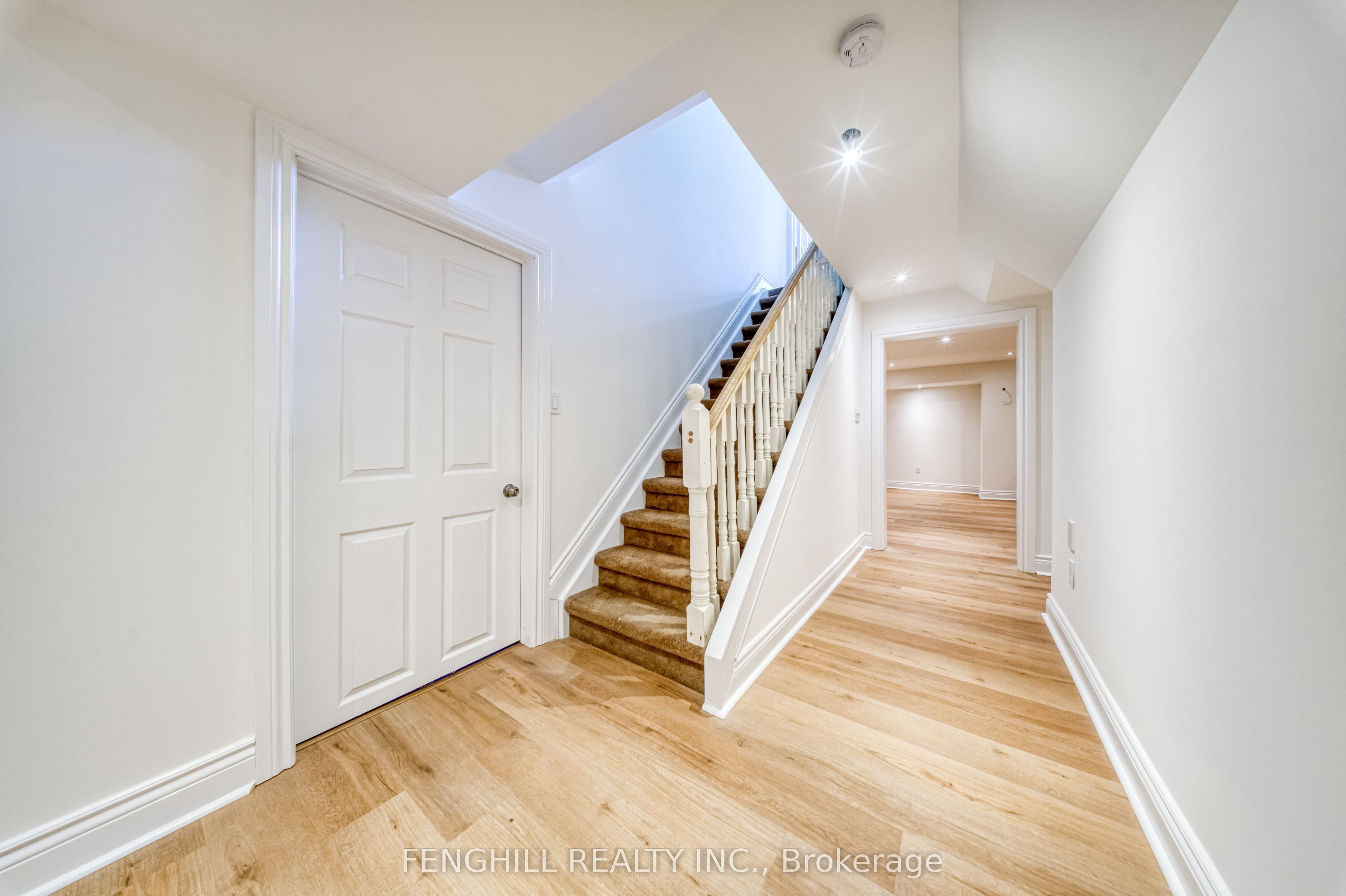 842 Greenleaf Circle Property Photo 44