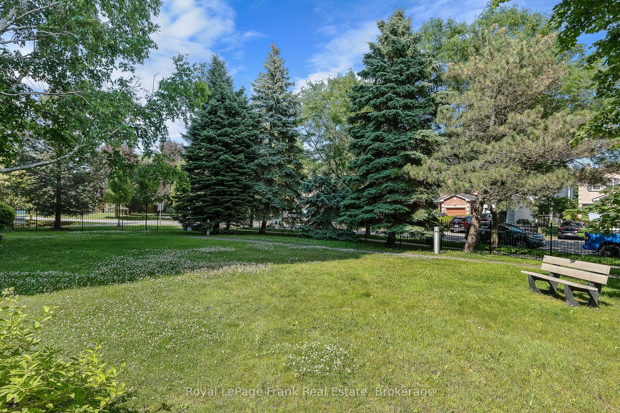712 Rossland Road E 602 Property Photo 39