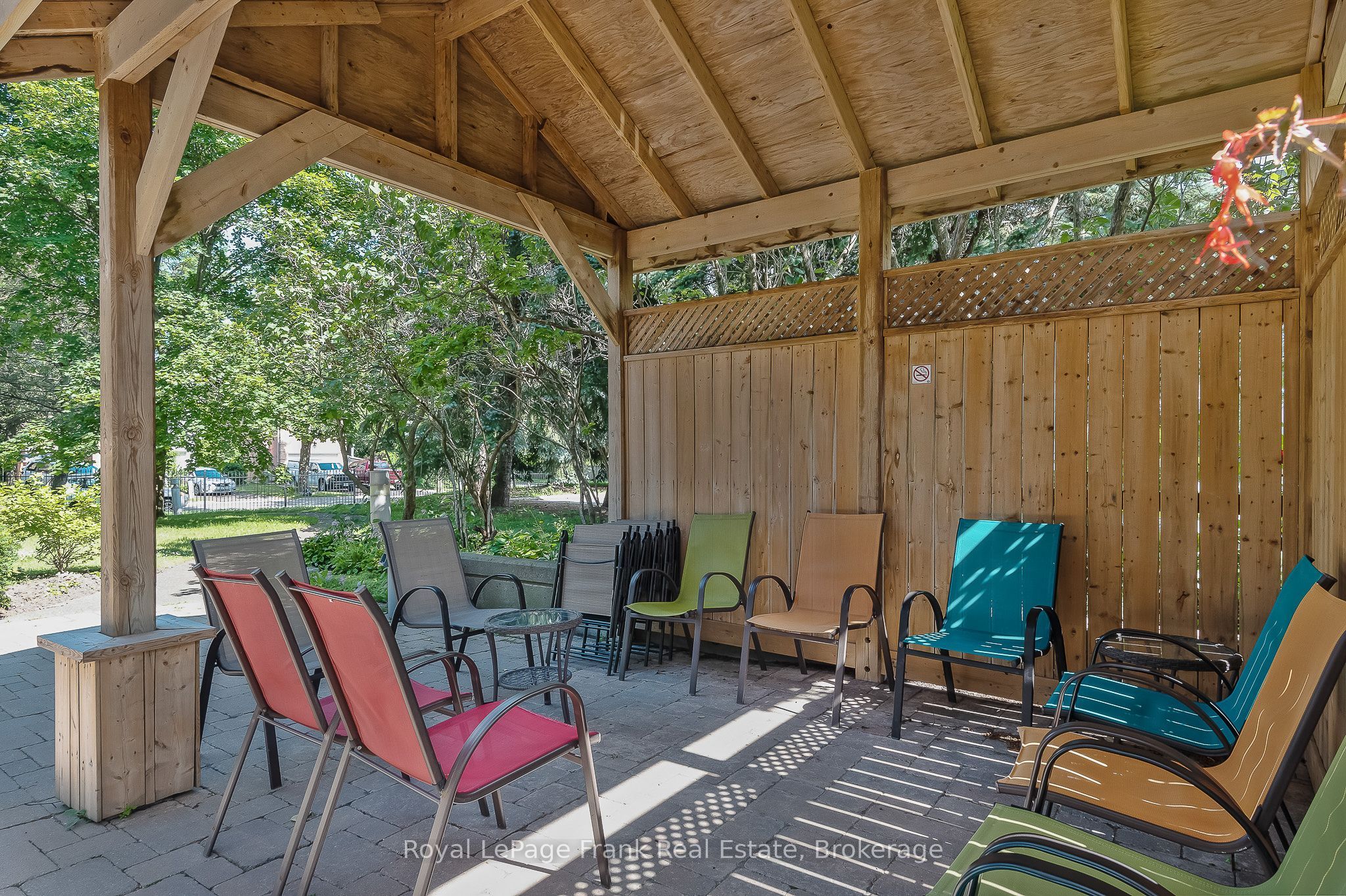712 Rossland Road E 602 Property Photo 44