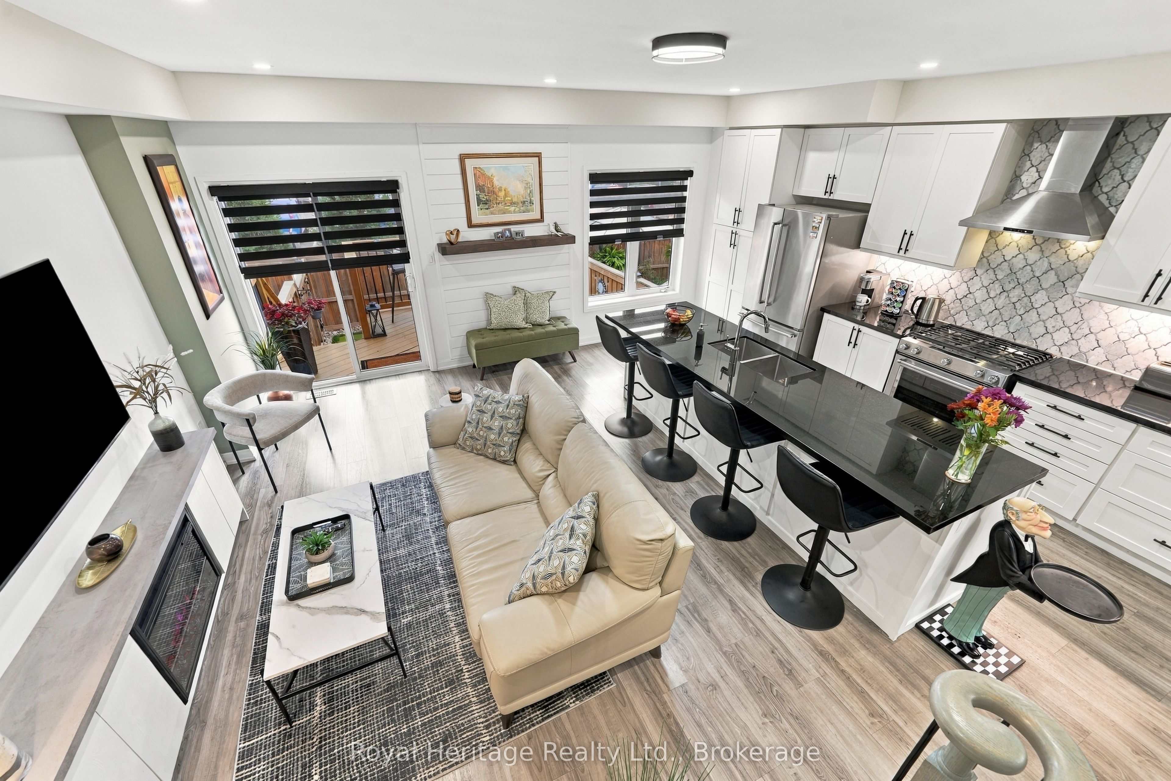 66 Longshore Way Property Photo 9