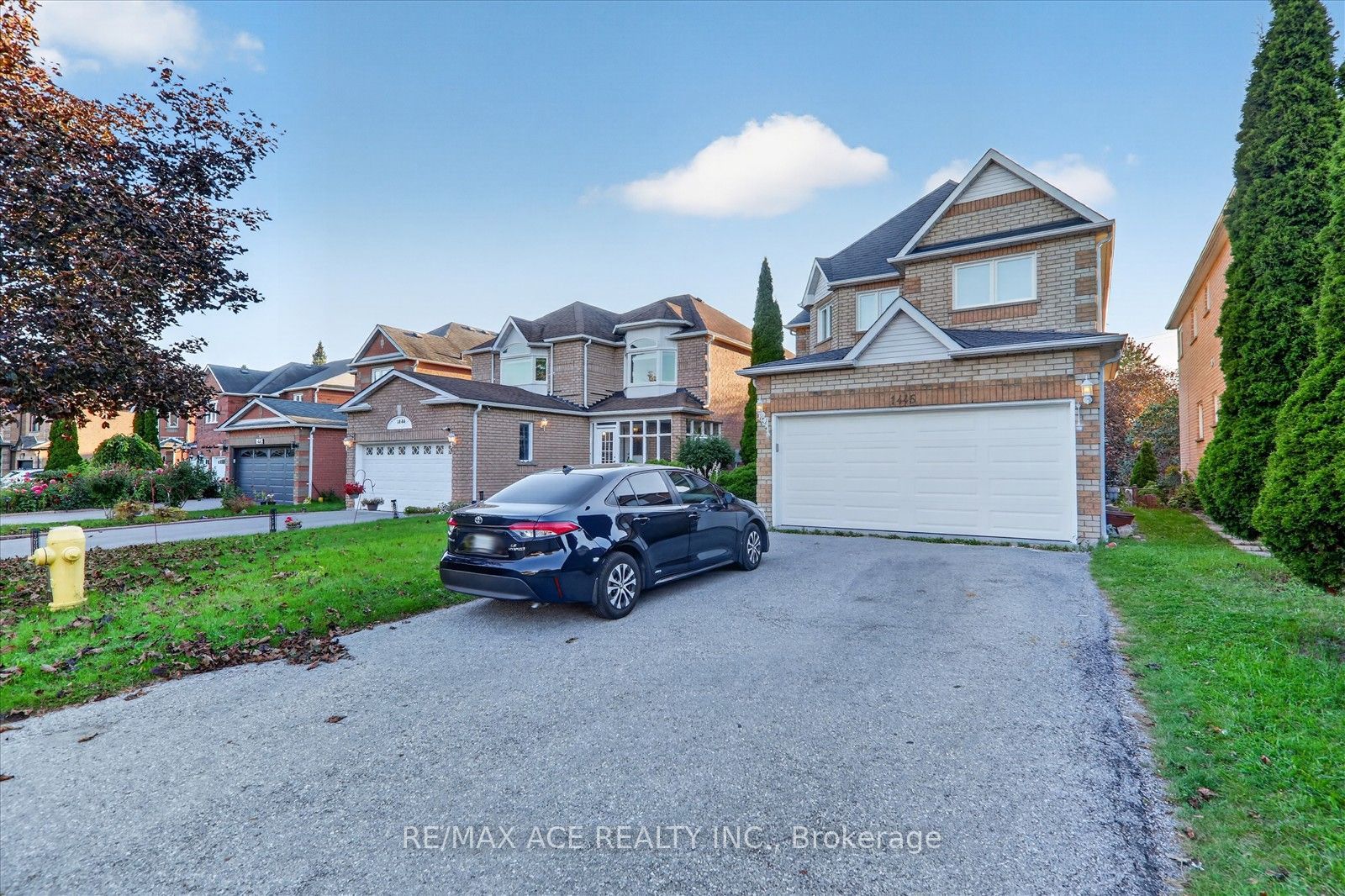 1446 Sandhurst Crescent Property Photo 2