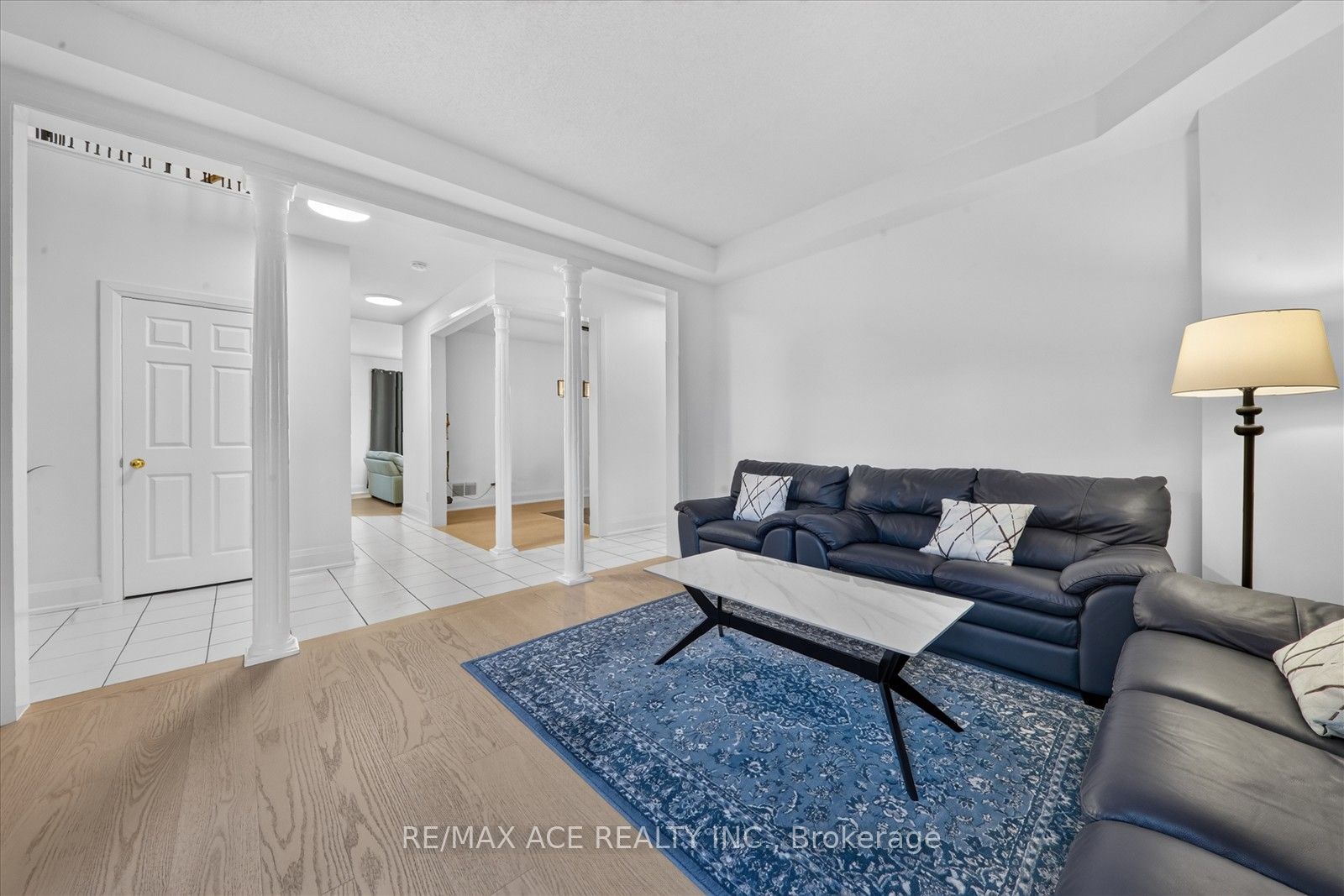1446 Sandhurst Crescent Property Photo 9