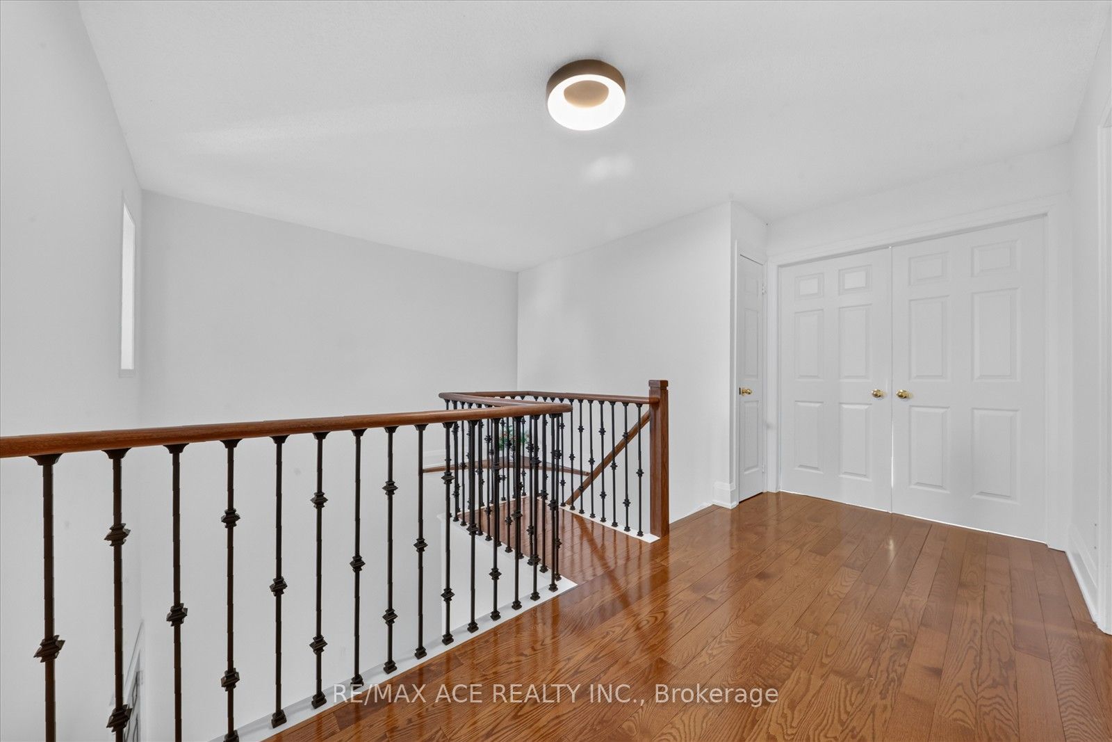 1446 Sandhurst Crescent Property Photo 20