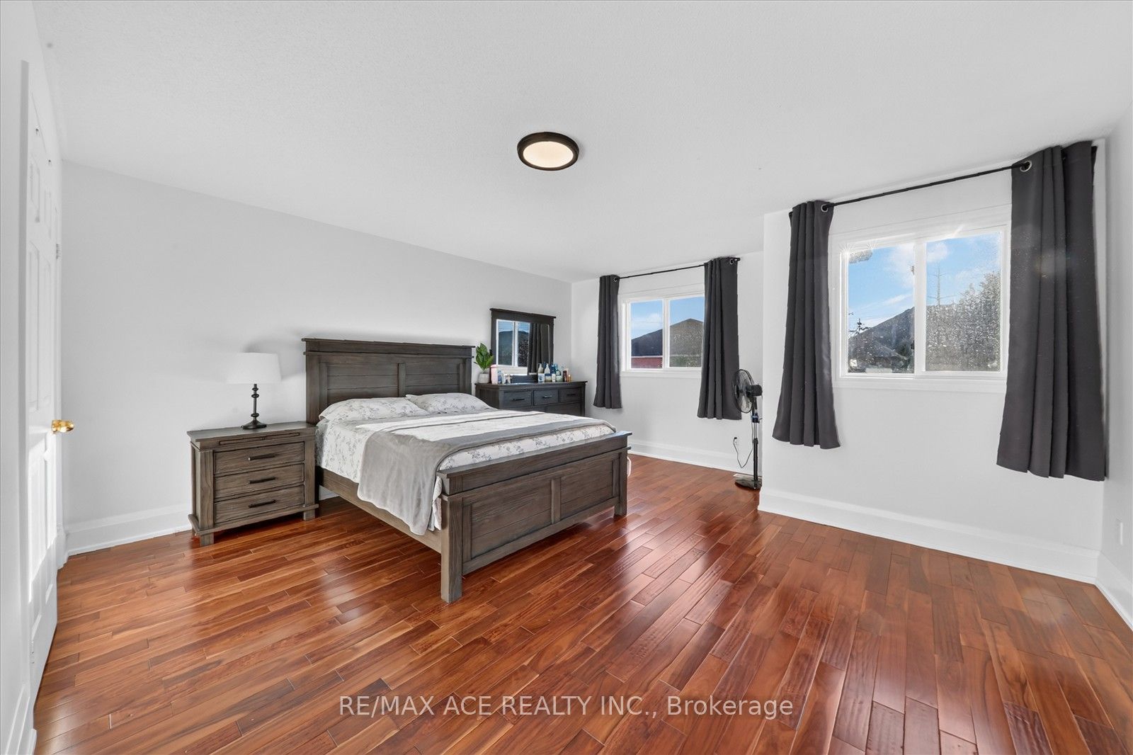 1446 Sandhurst Crescent Property Photo 21