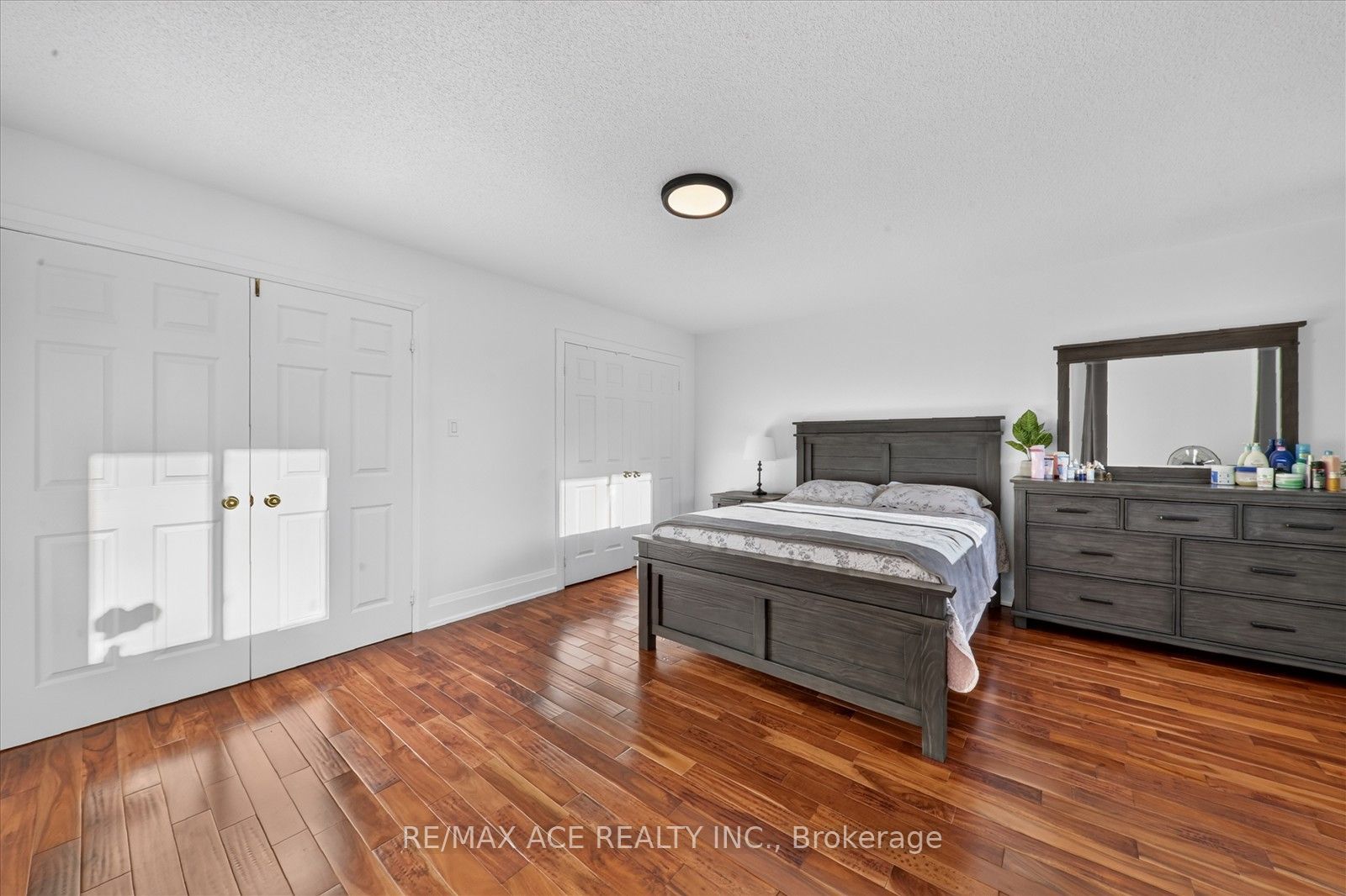 1446 Sandhurst Crescent Property Photo 23