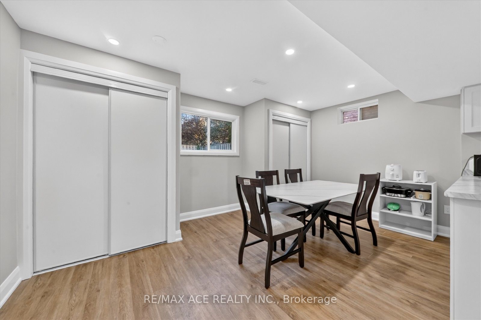 1446 Sandhurst Crescent Property Photo 38