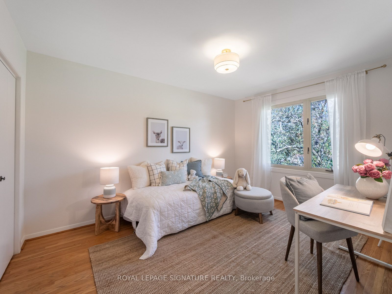 46 Manorglen Crescent Property Photo 19