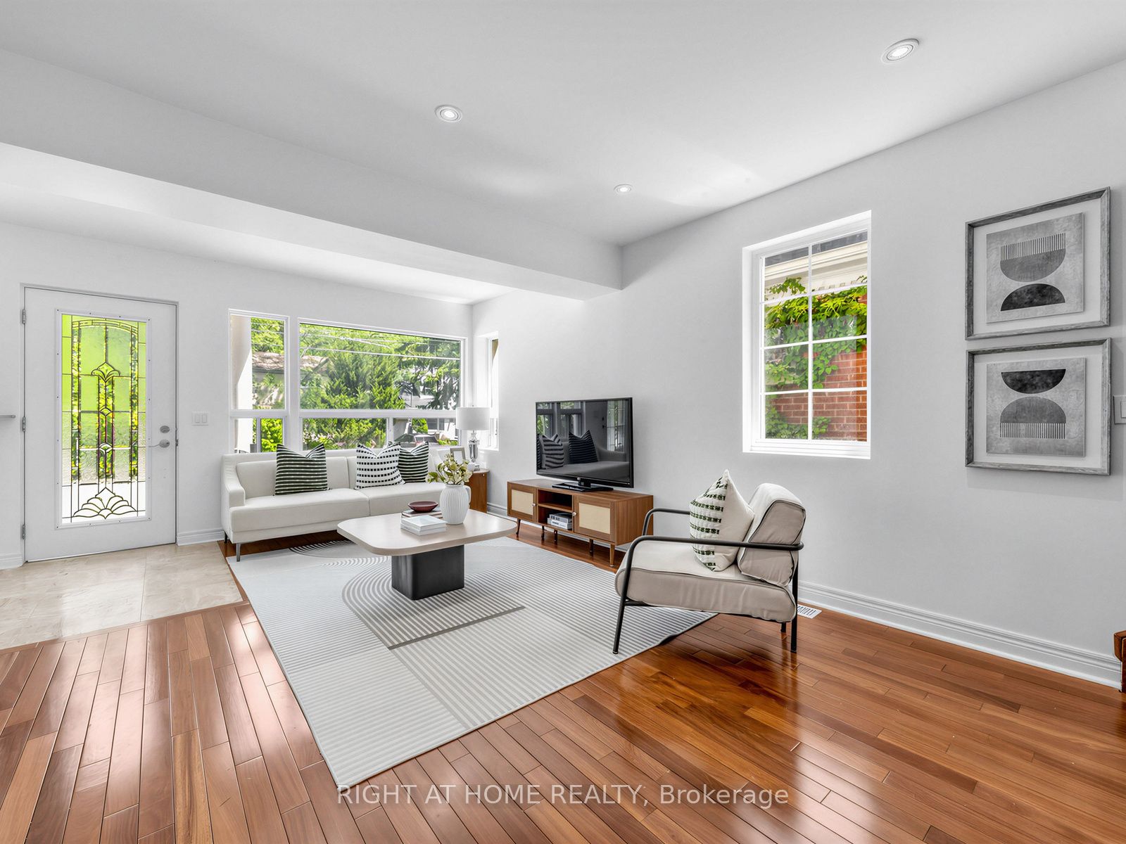 20 Kildonan Drive Property Photo 3