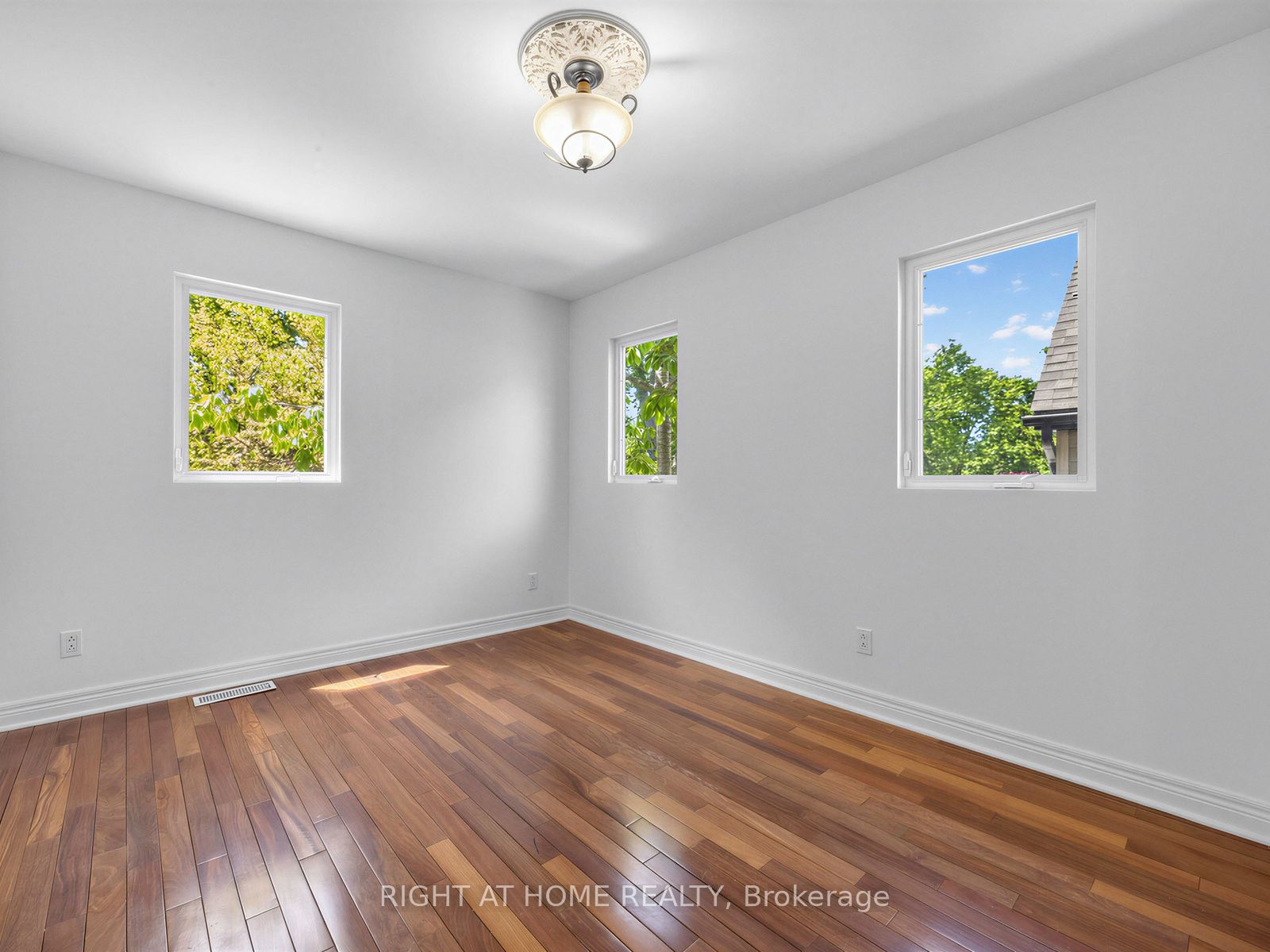 20 Kildonan Drive Property Photo 20