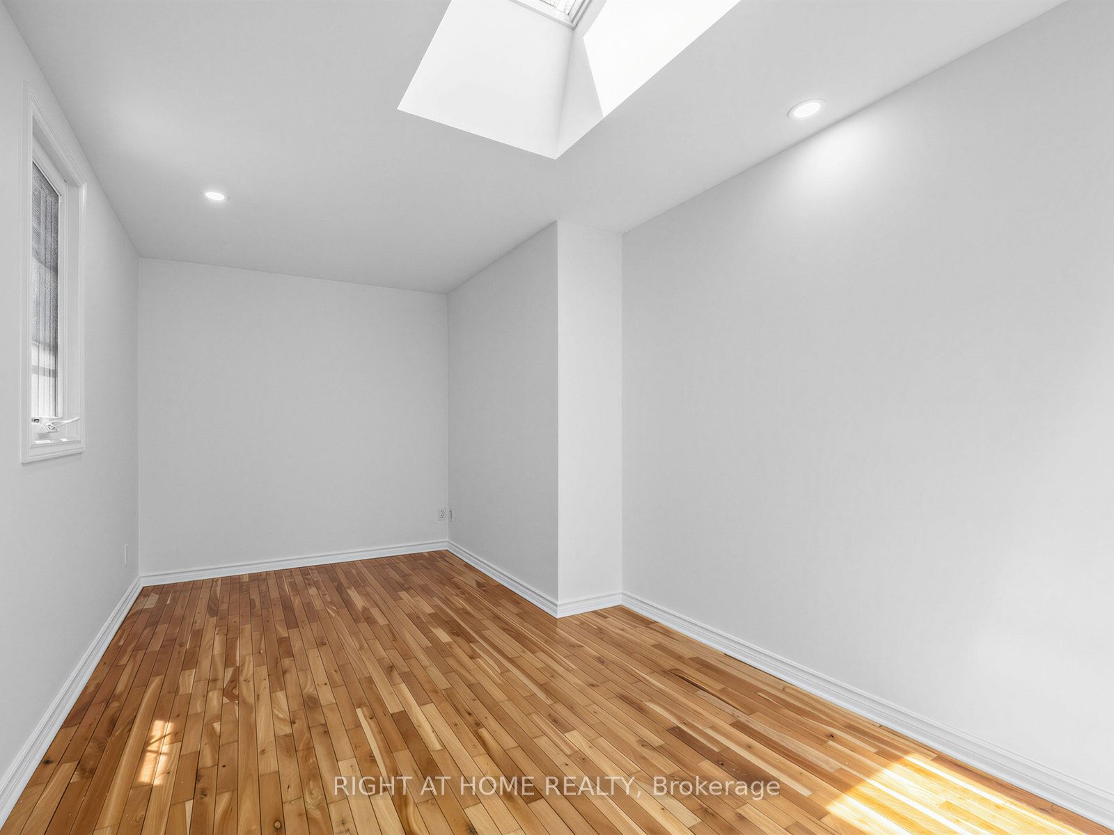 20 Kildonan Drive Property Photo 28