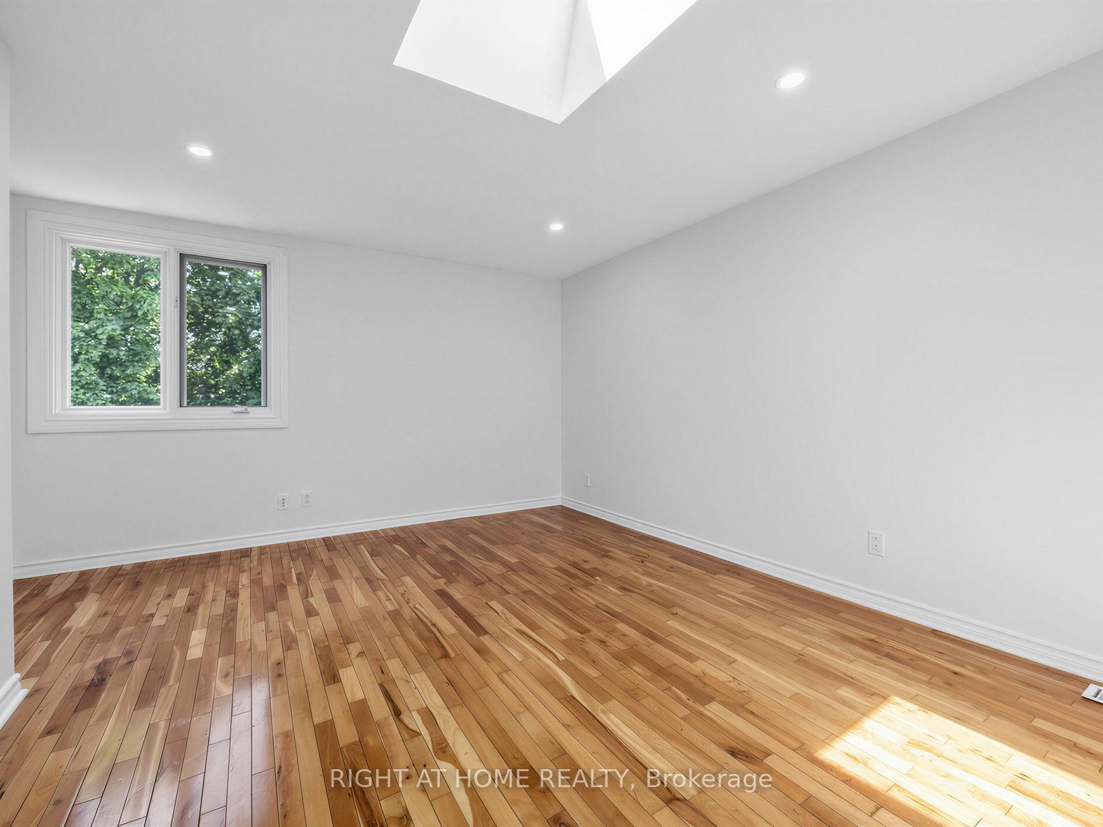 20 Kildonan Drive Property Photo 30