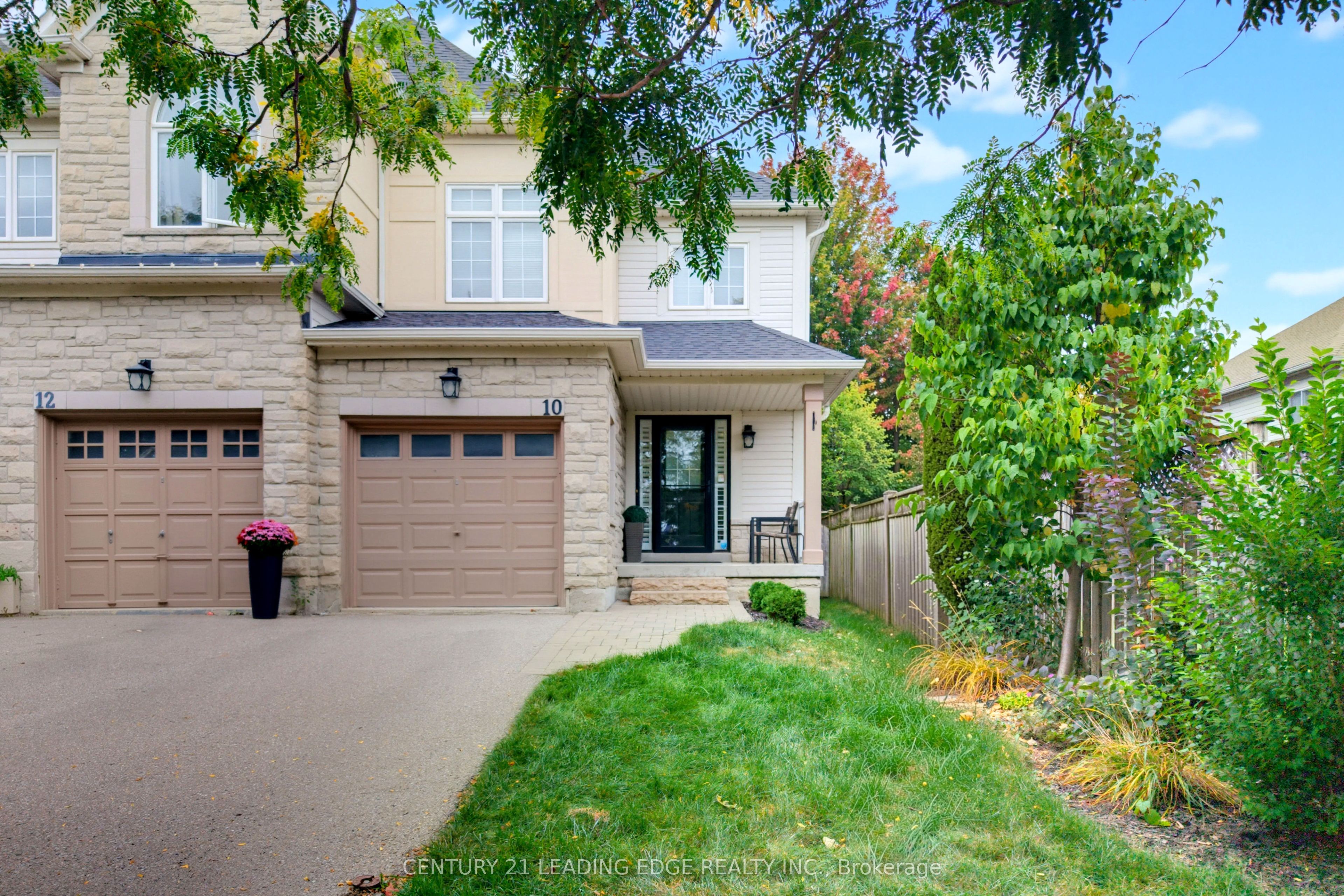 10 Dodds Square Property Photo 1