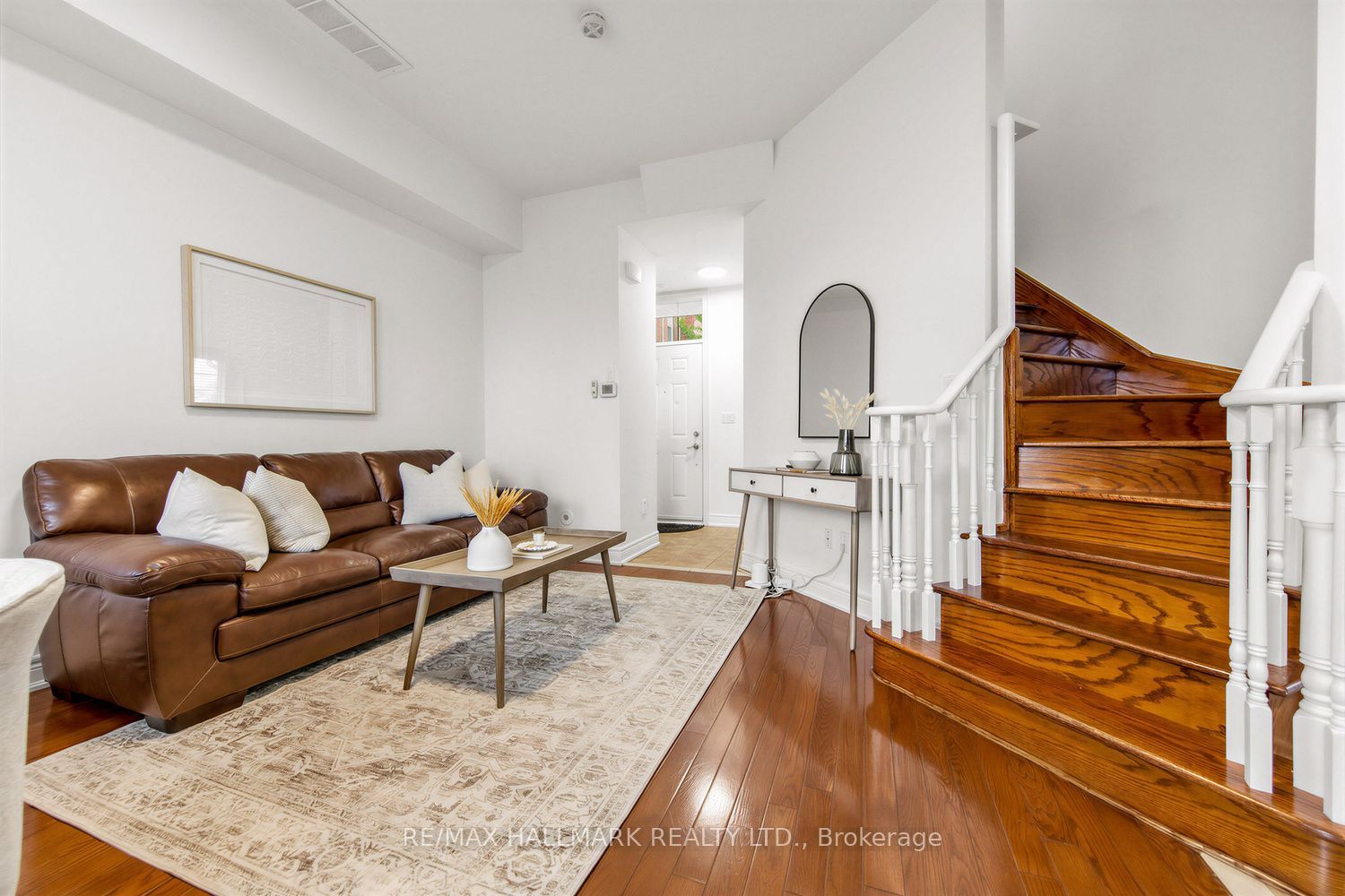 34 Fairhead Mews Property Photo 3