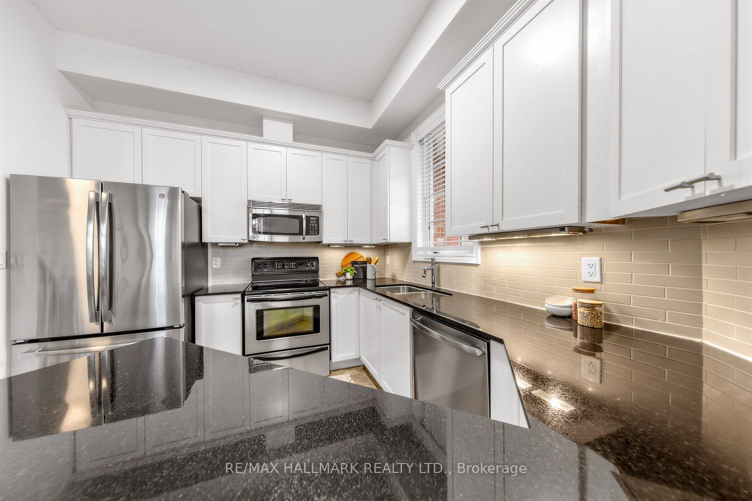 34 Fairhead Mews Property Photo 12