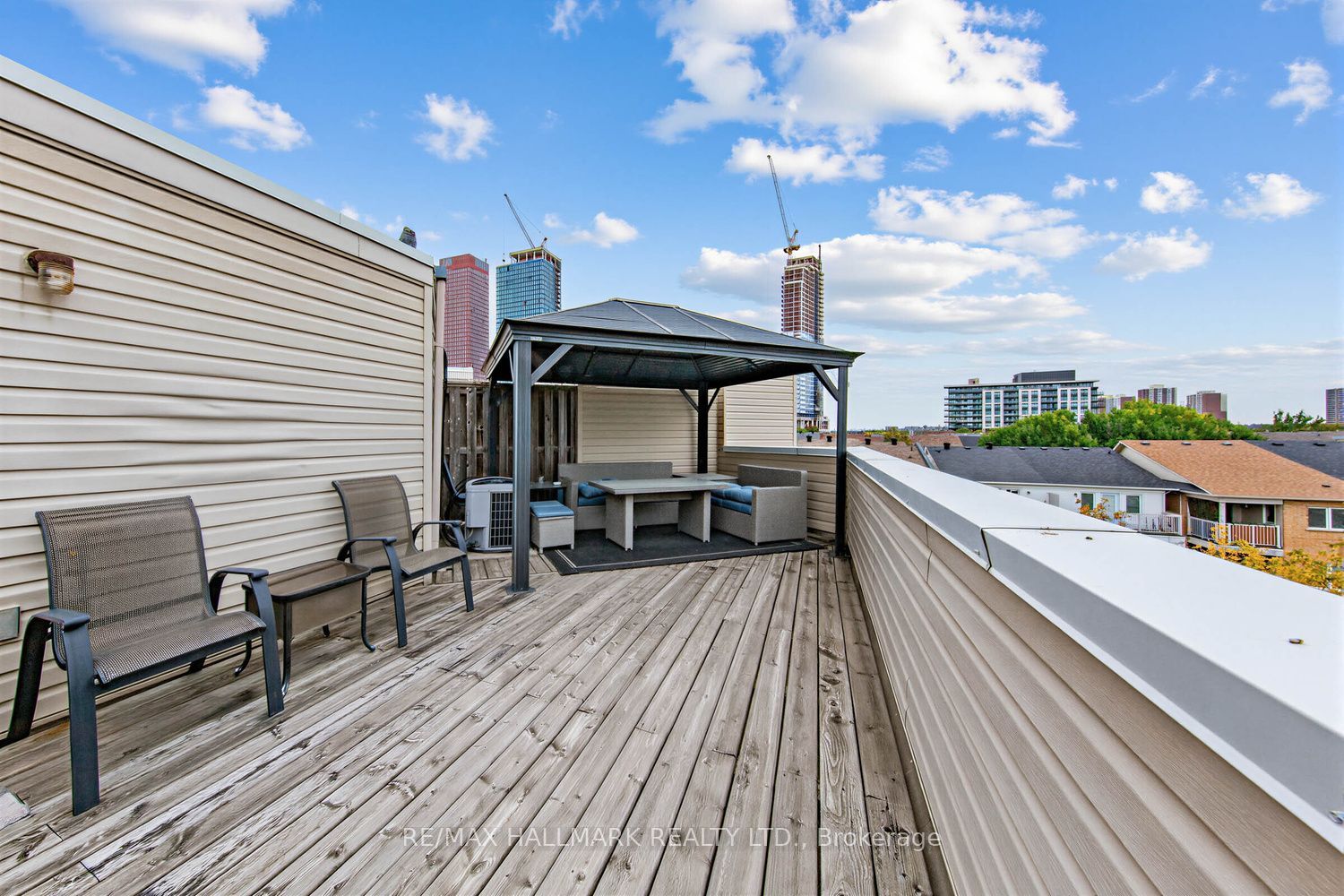 34 Fairhead Mews Property Photo 33
