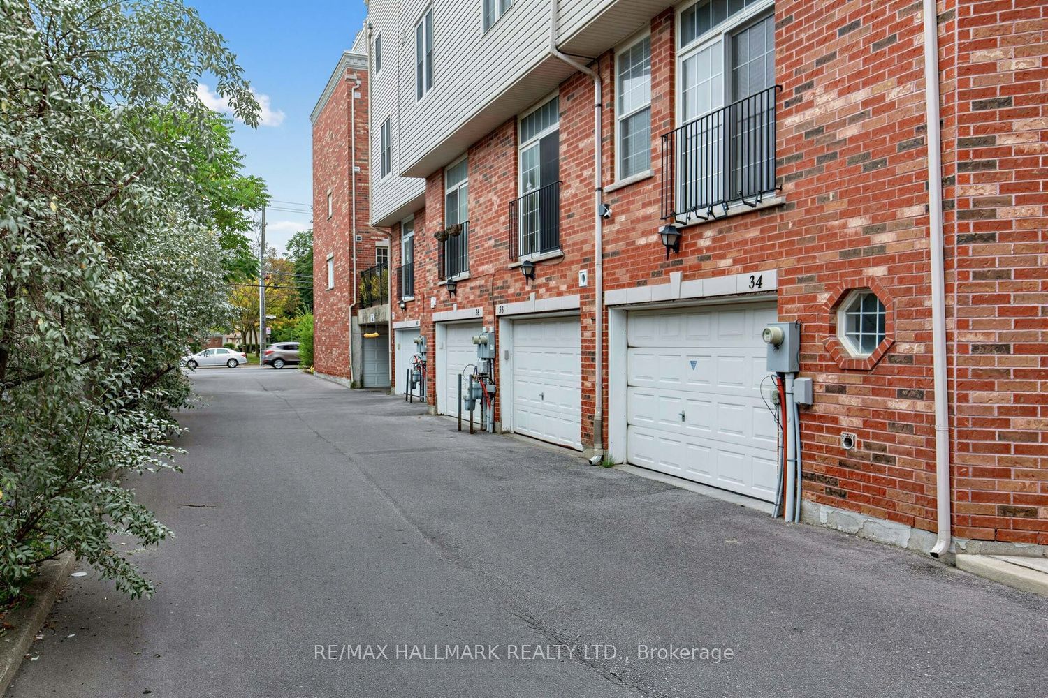 34 Fairhead Mews Property Photo 36