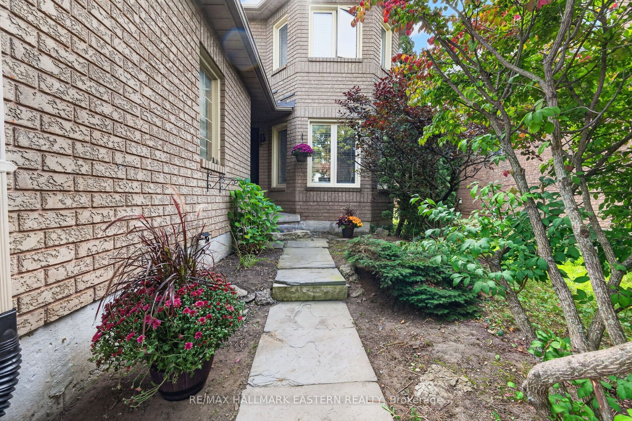 25 Edgerton Drive Property Photo 3