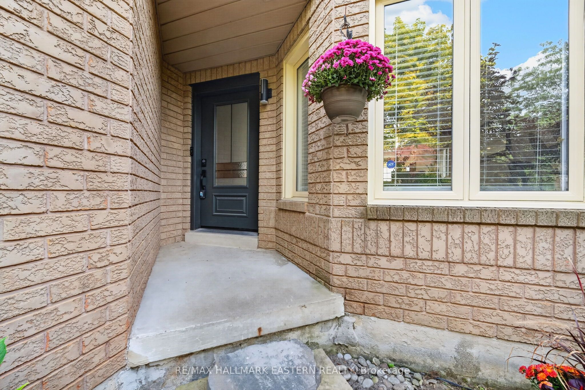 25 Edgerton Drive Property Photo 4