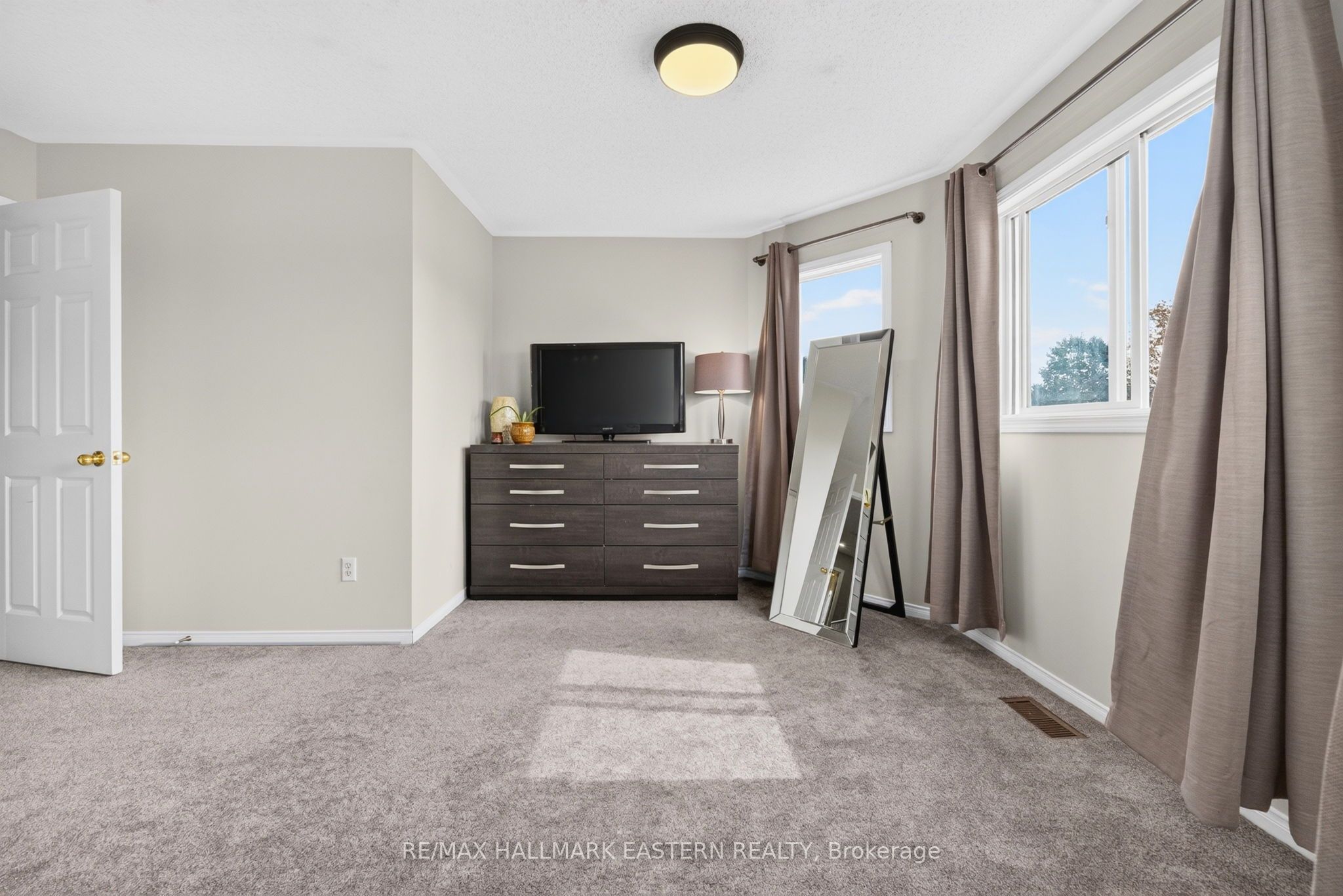 25 Edgerton Drive Property Photo 23